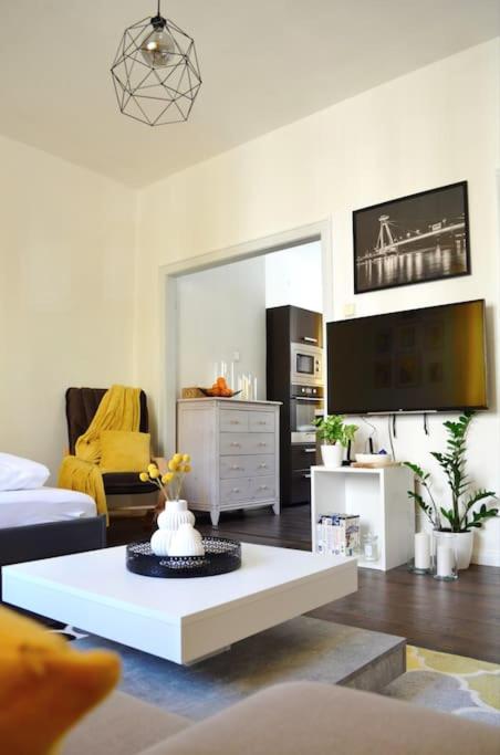 Castle Cozy Apartment