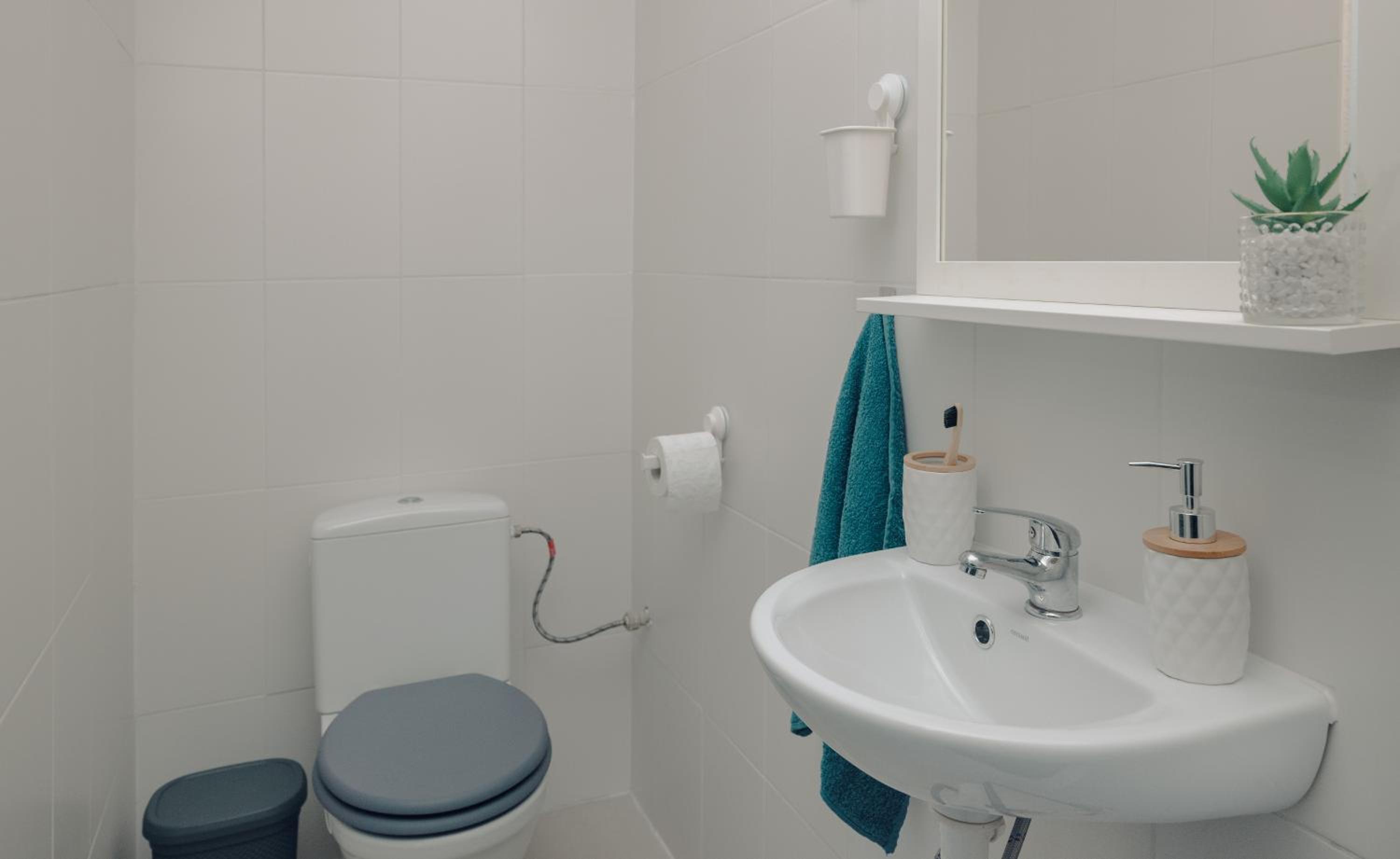 5 min to CityCenter - HOUSE & GARDEN - Netflix, Playstation & WiFi