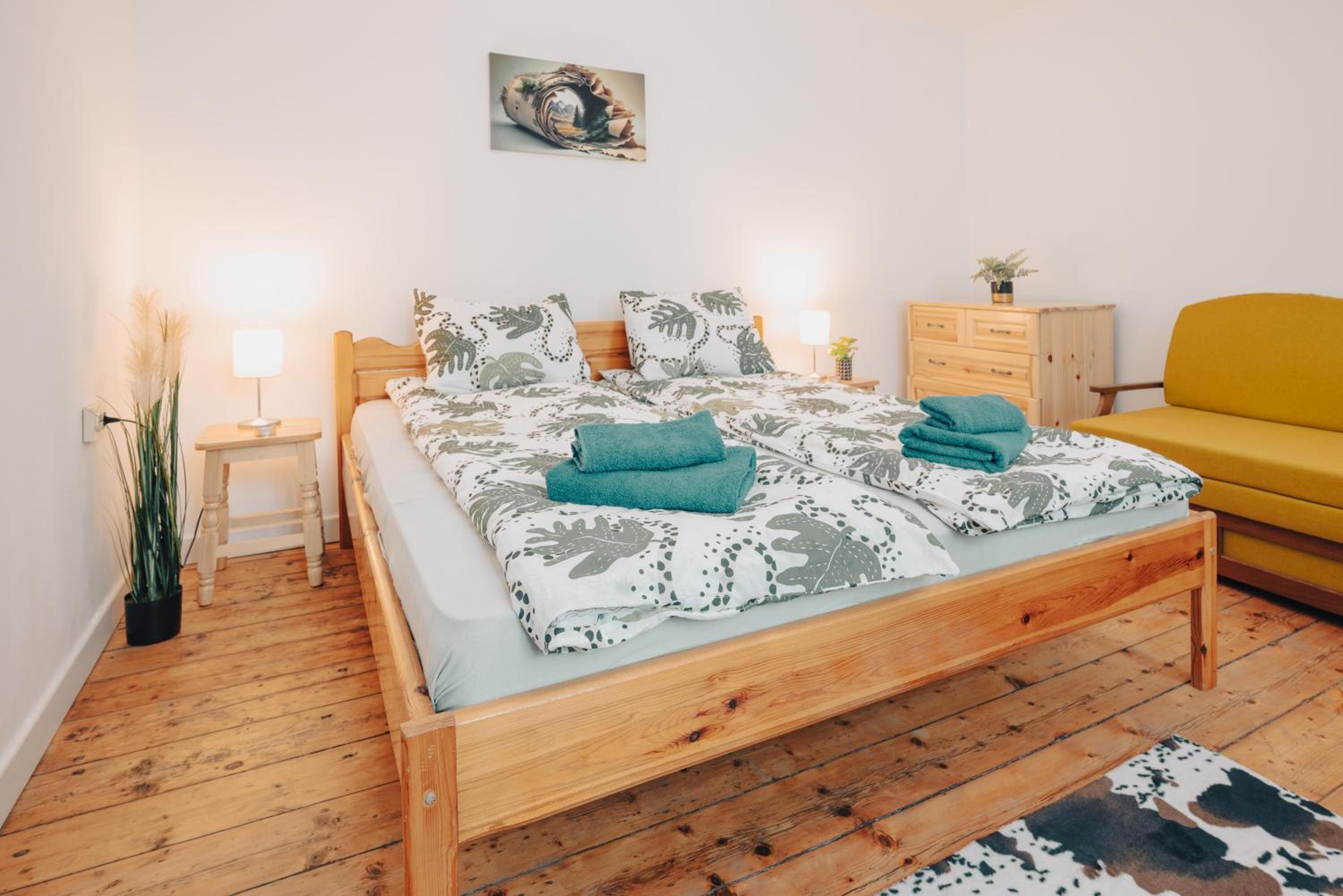 5 min to CityCenter - HOUSE & GARDEN - Netflix, Playstation & WiFi