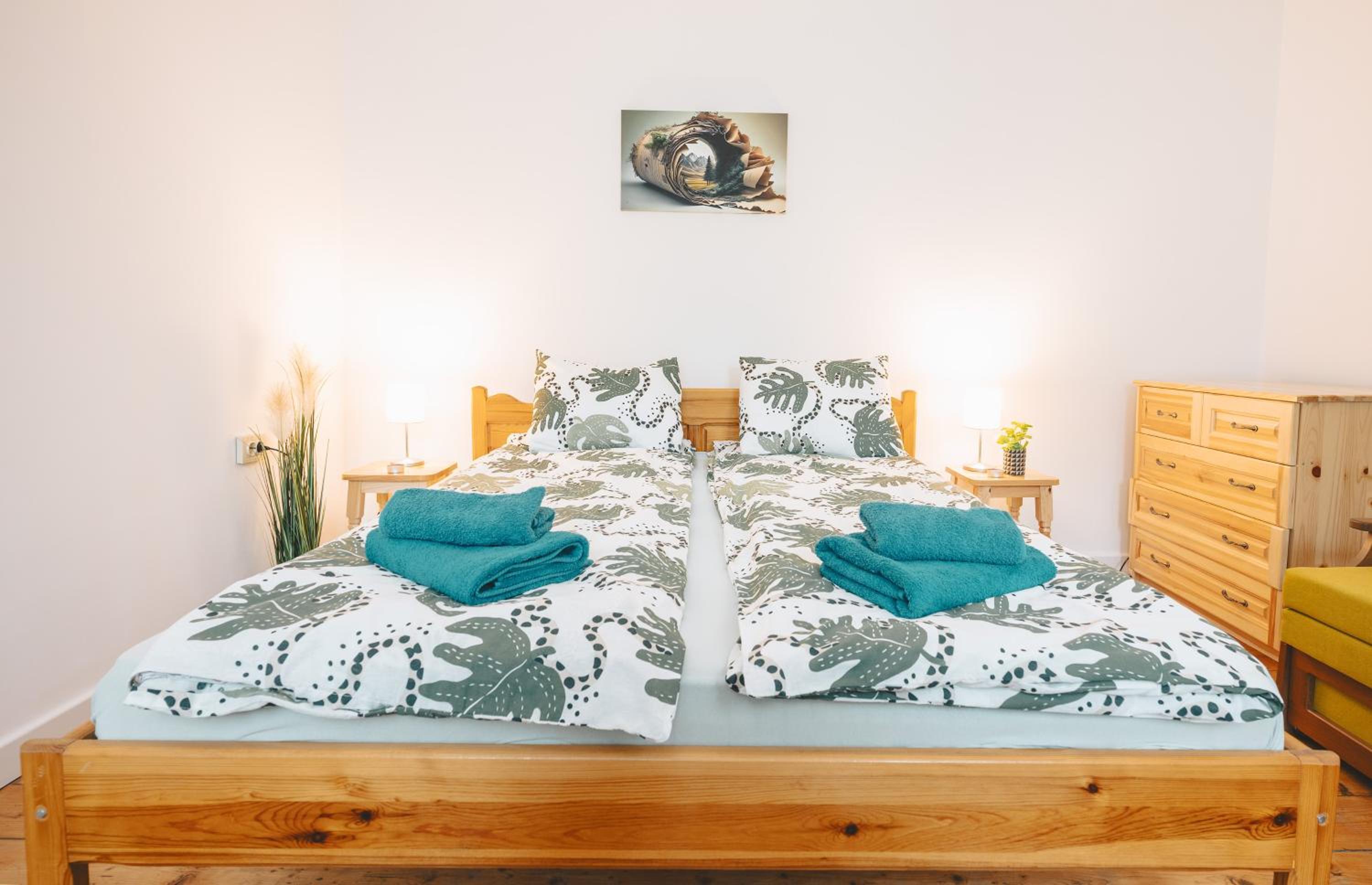 5 min to CityCenter - HOUSE & GARDEN - Netflix, Playstation & WiFi