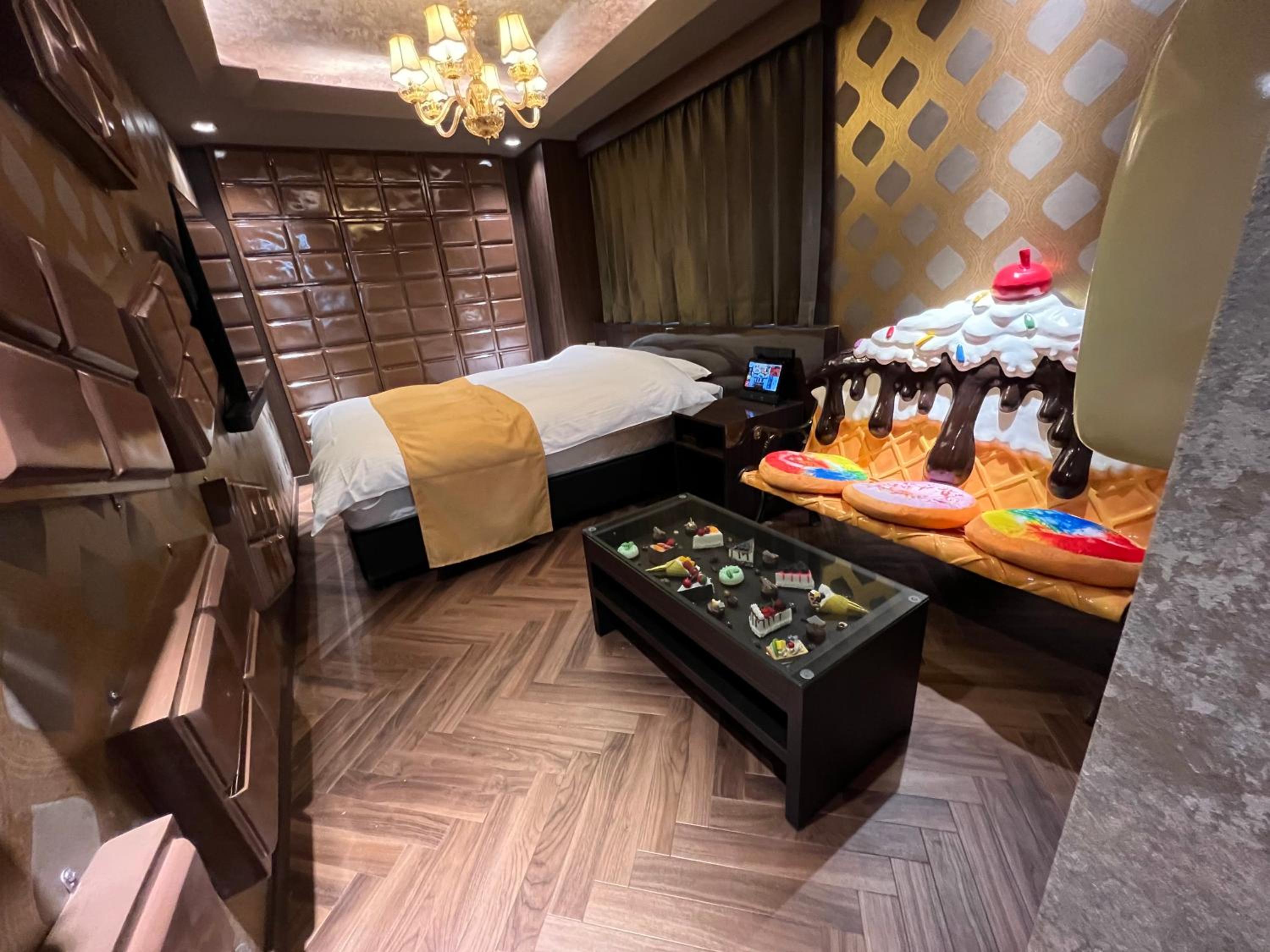 hotel room