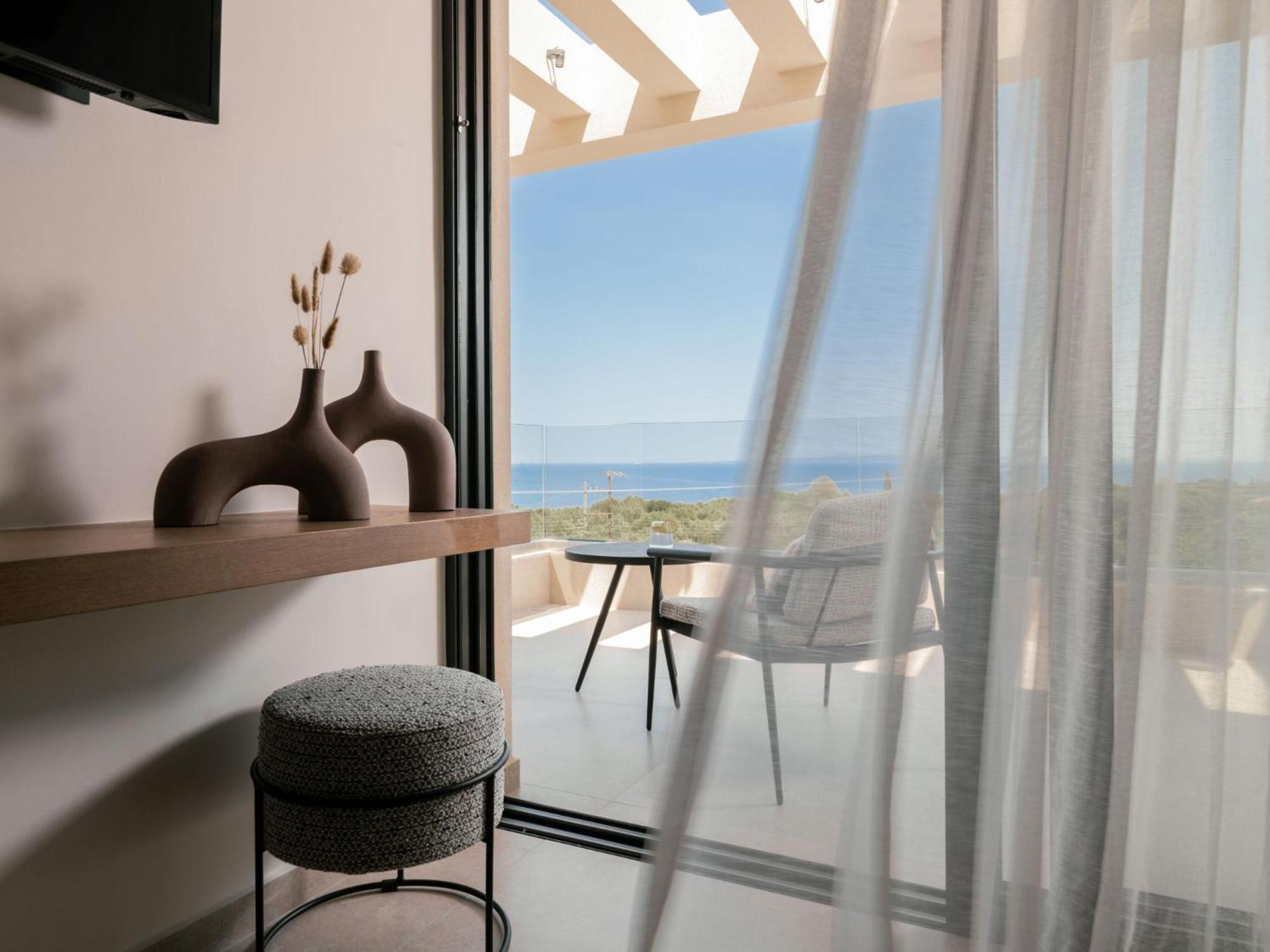Gioarde Luxury Villa with Private Pool & Sea Views, by ZanteWize