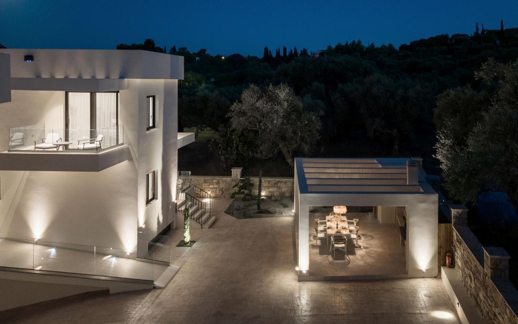 Gioarde Luxury Villa with Private Pool & Sea Views, by ZanteWize