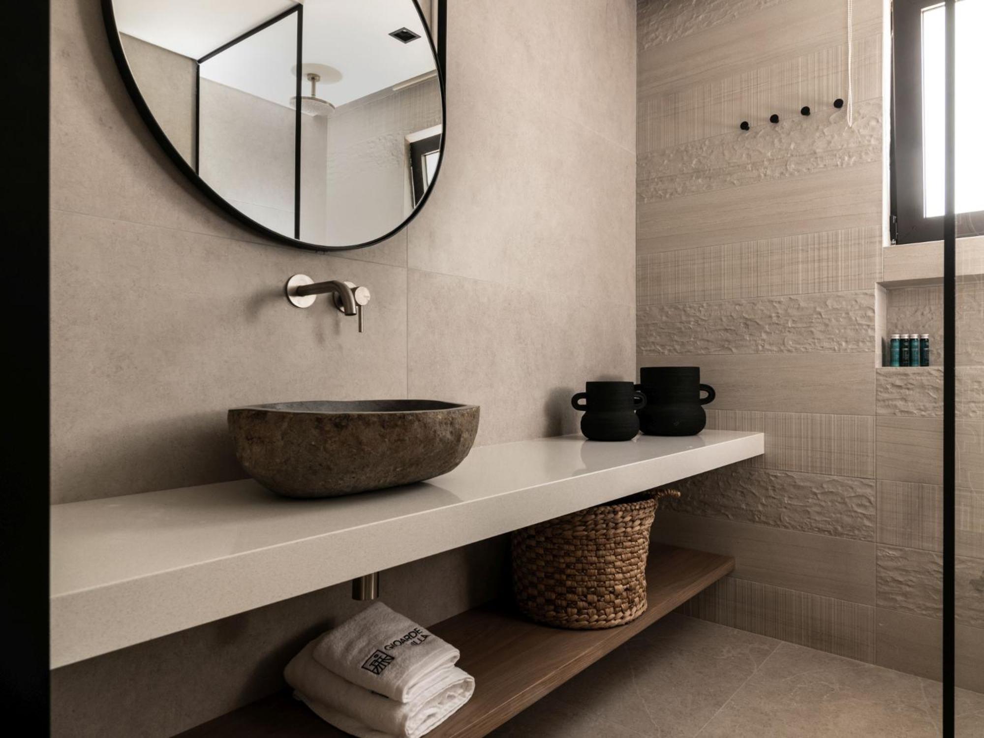 Gioarde Luxury Villa with Private Pool & Sea Views, by ZanteWize