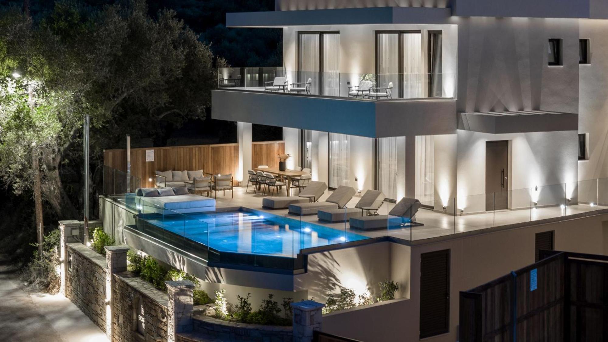 Gioarde Luxury Villa with Private Pool & Sea Views, by ZanteWize