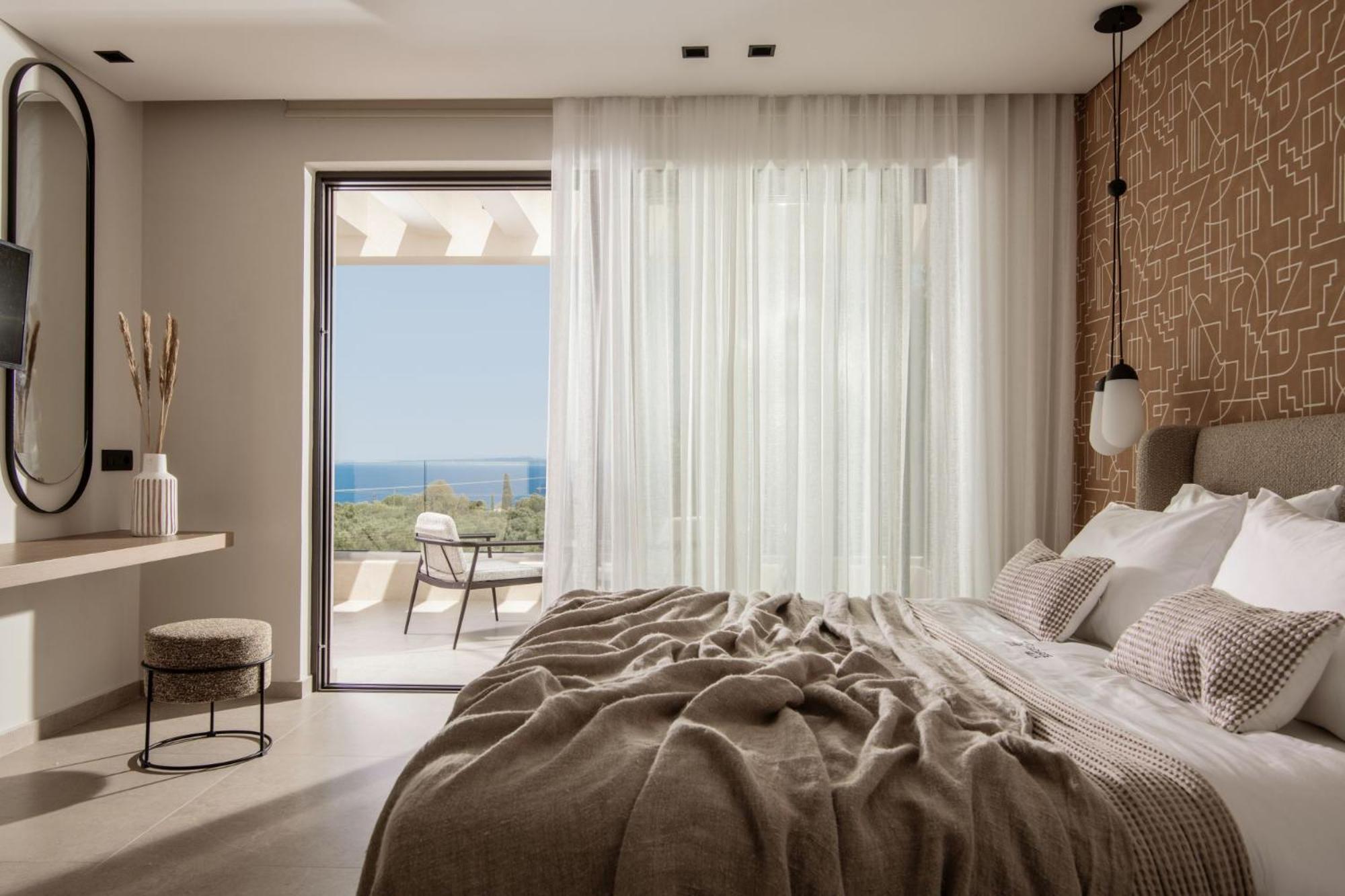 Gioarde Luxury Villa with Private Pool & Sea Views, by ZanteWize