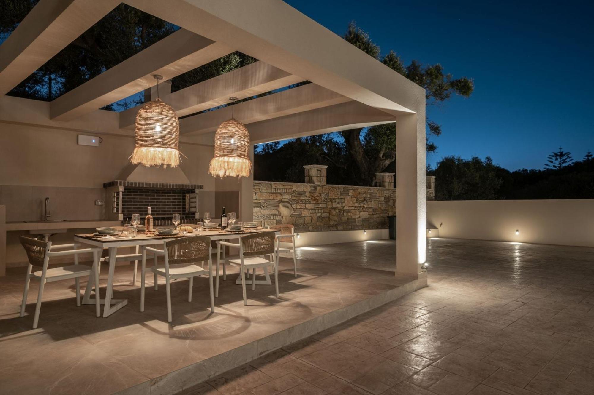 Gioarde Luxury Villa with Private Pool & Sea Views, by ZanteWize