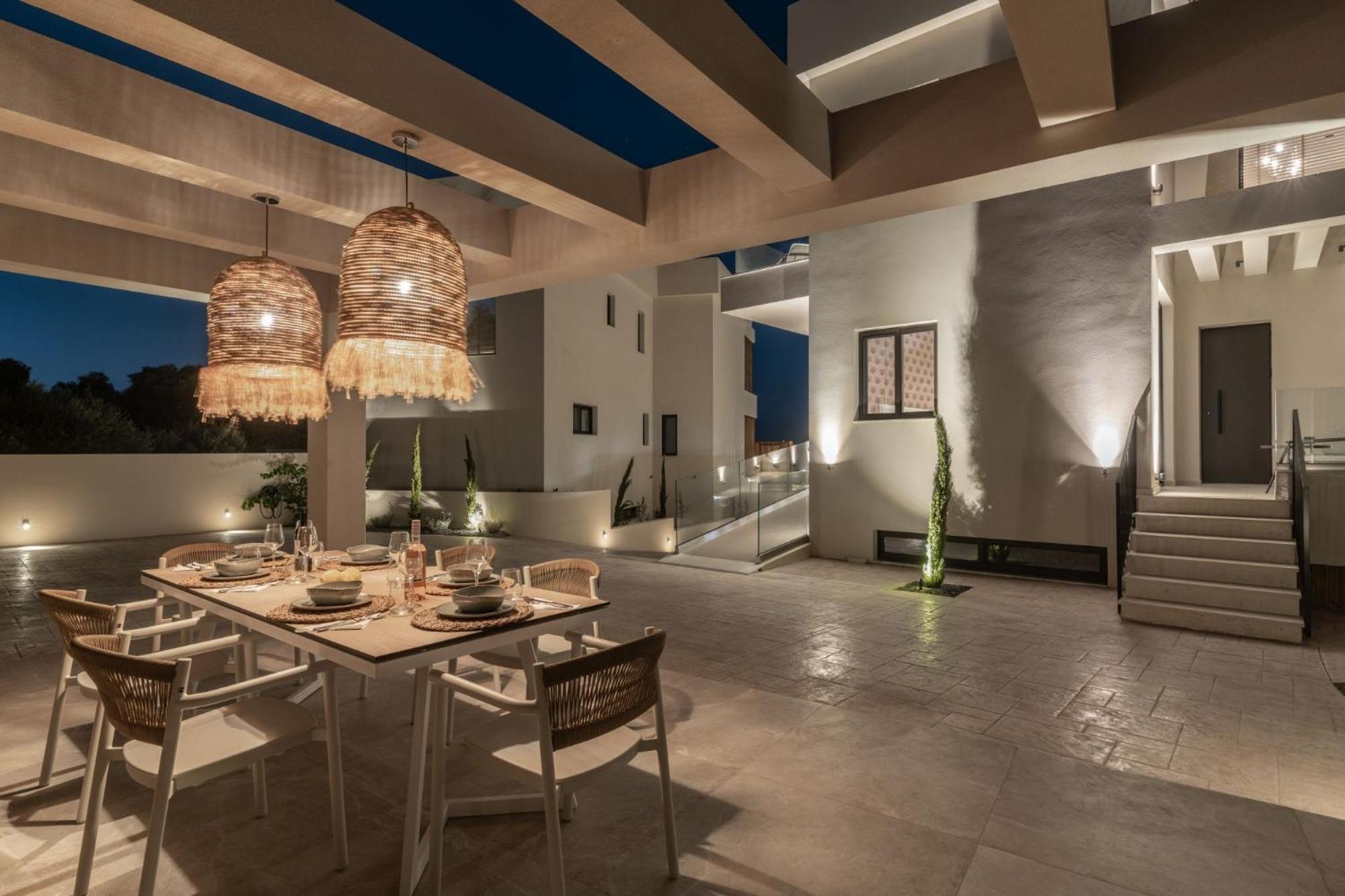 Gioarde Luxury Villa with Private Pool & Sea Views, by ZanteWize