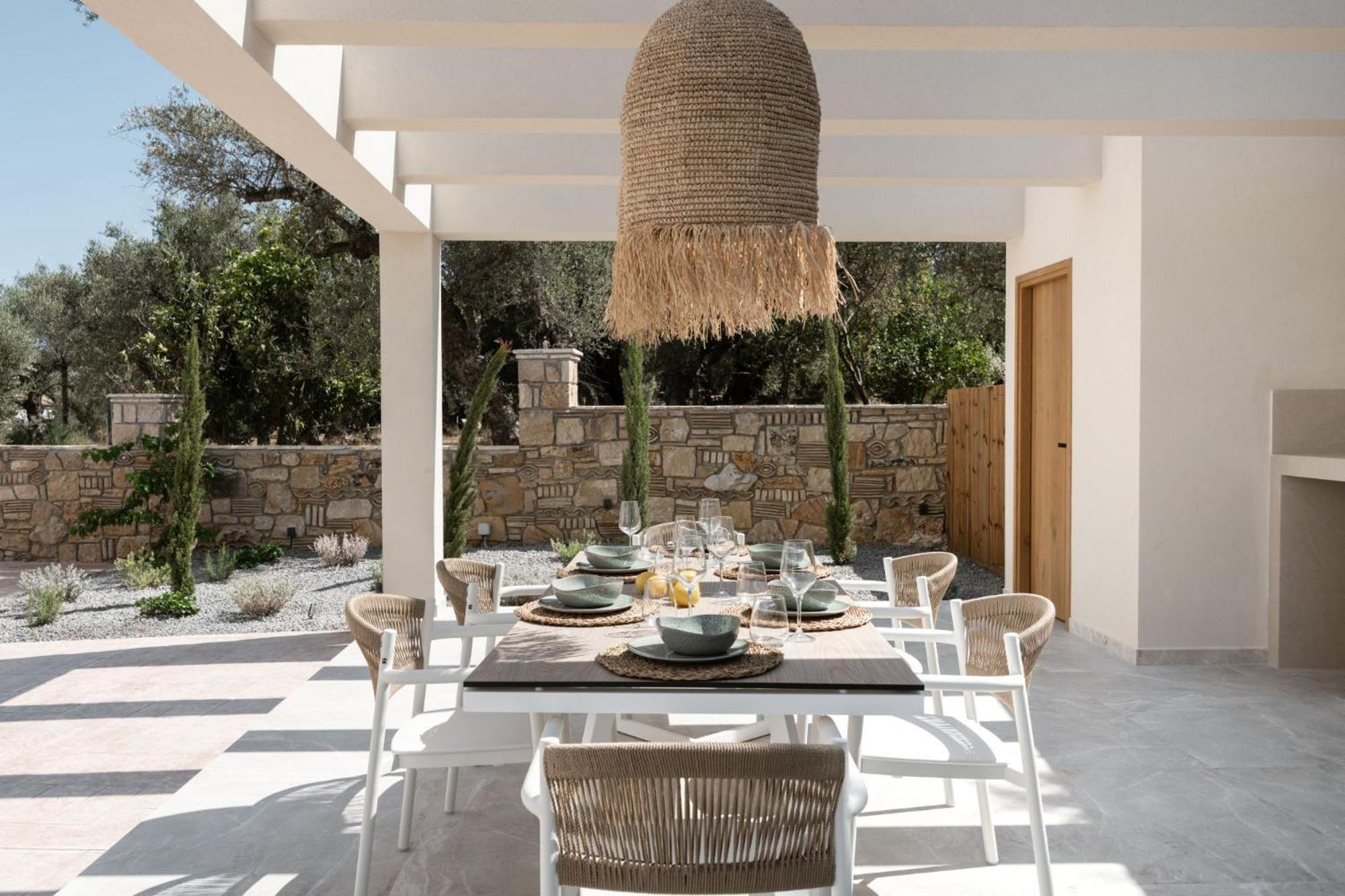 Gioarde Luxury Villa with Private Pool & Sea Views, by ZanteWize
