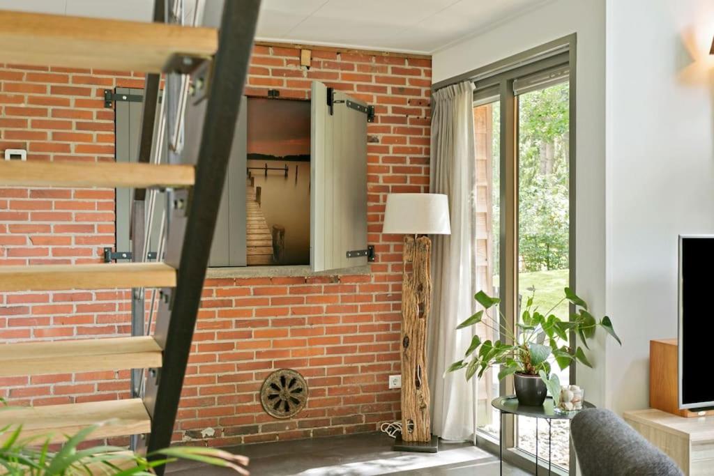 Luxe, sfeervol en vrijstaand boshuis Chalet LaMast view 2