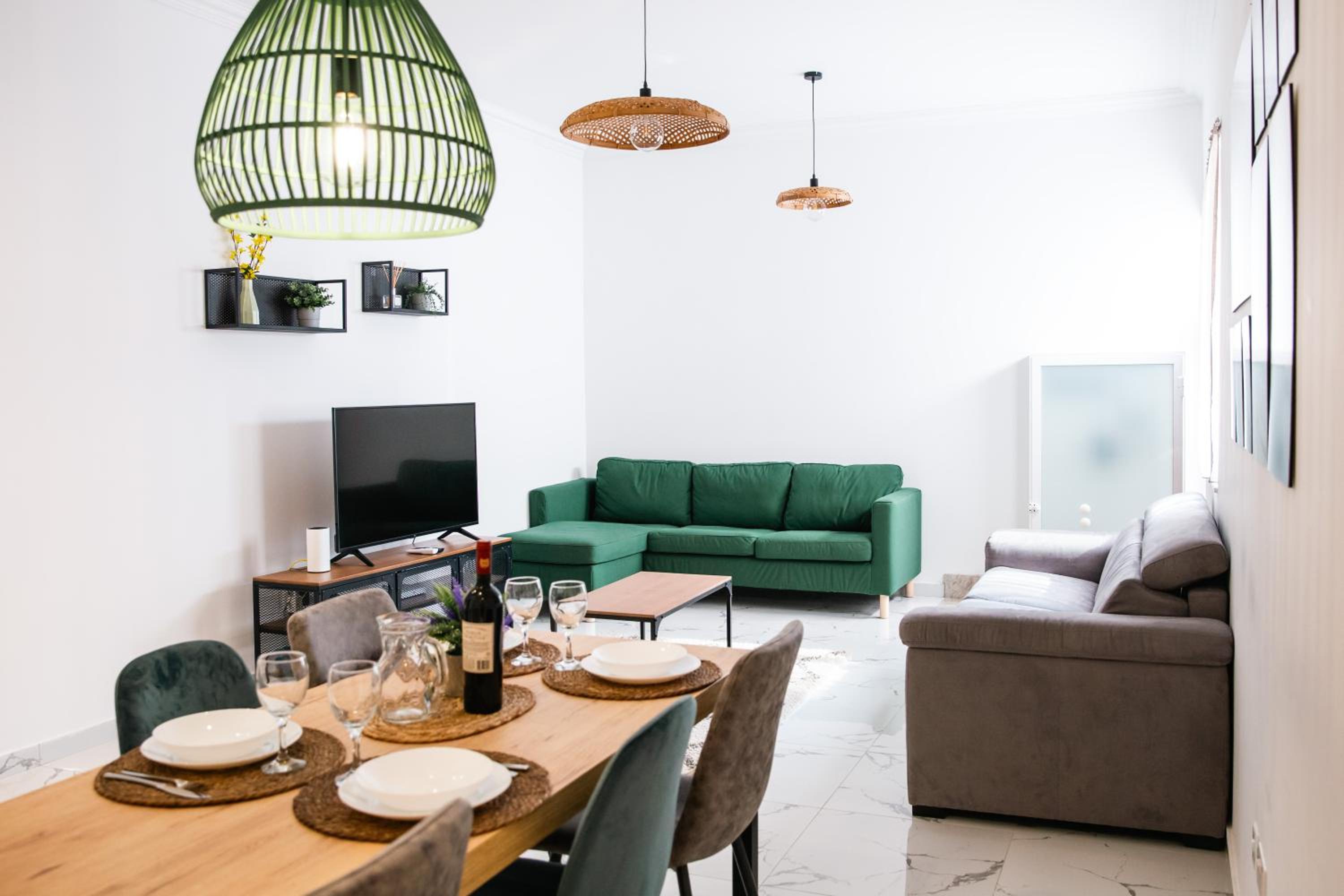 Sliema 2BR Backyard Flat by Arco Collection