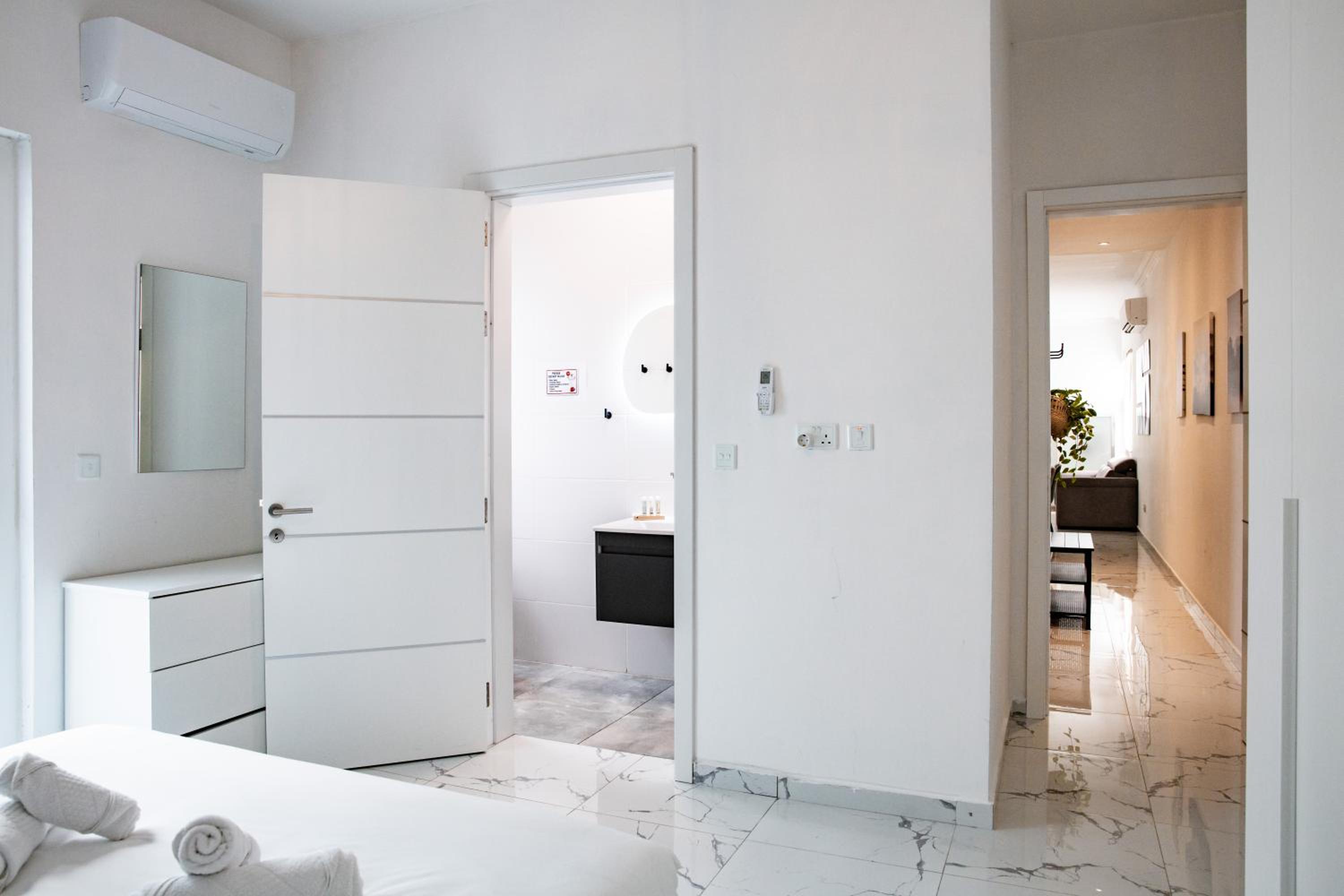 Sliema 2BR Backyard Flat by Arco Collection