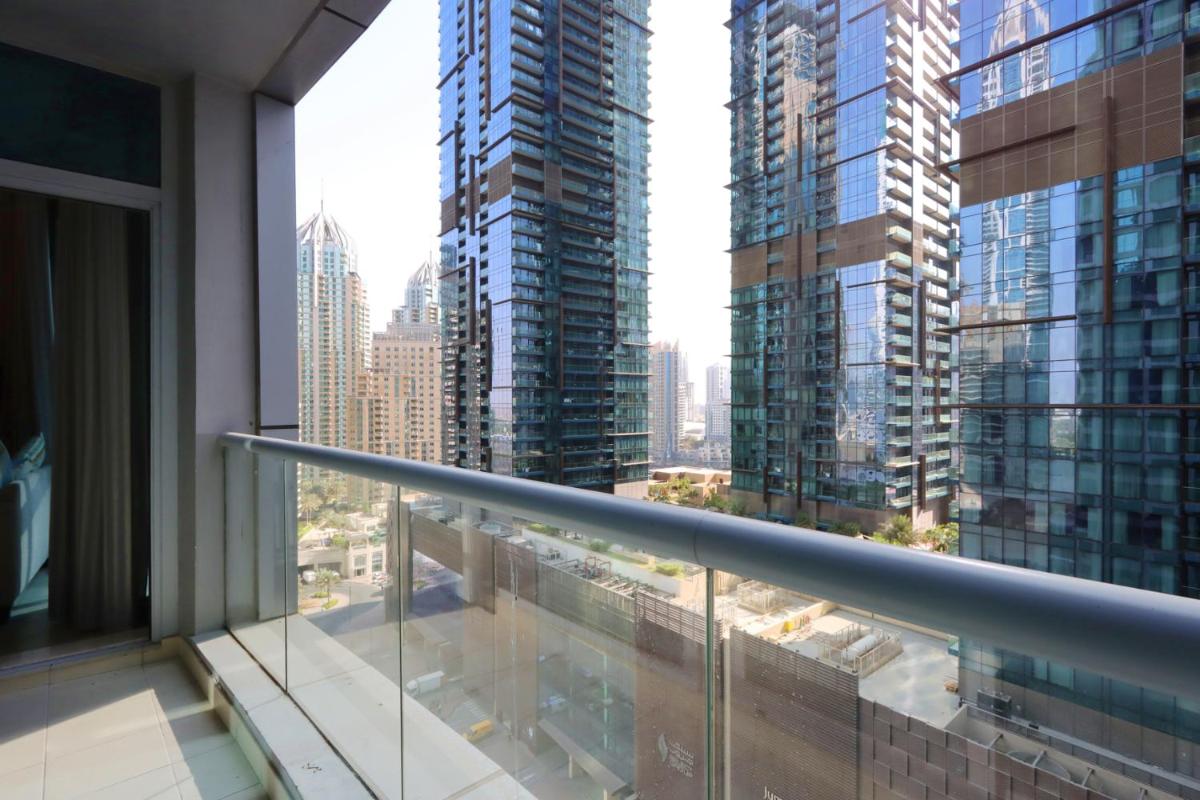 One-Bedroom Piece of Peace in Dubai Marina - The Torch