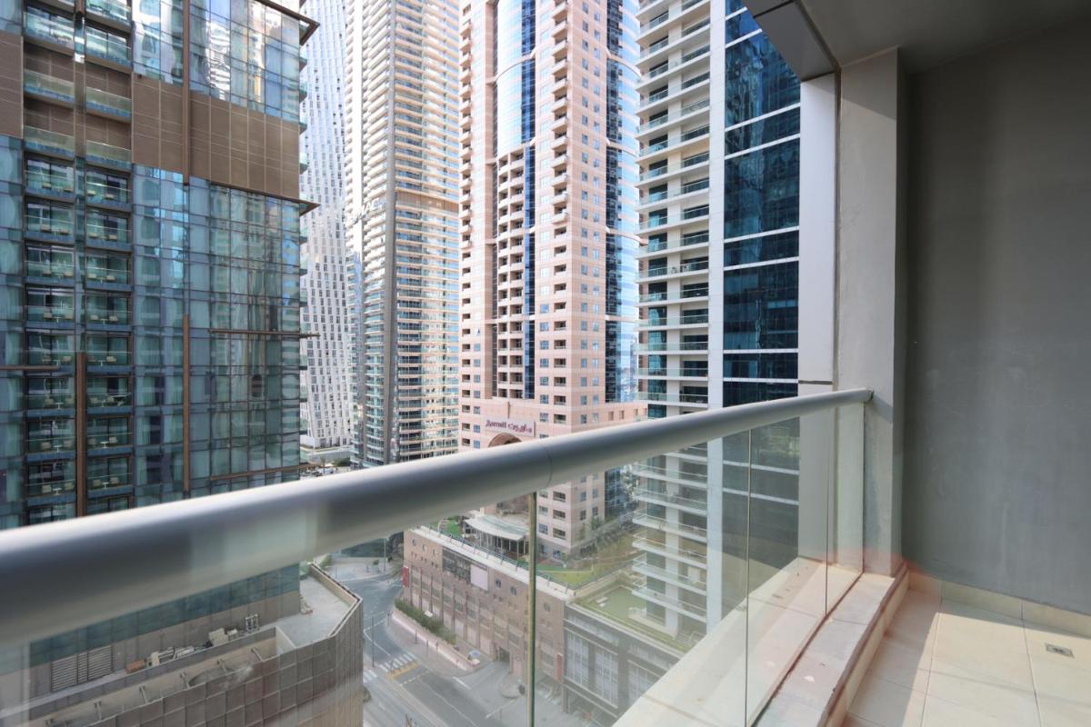 One-Bedroom Piece of Peace in Dubai Marina - The Torch