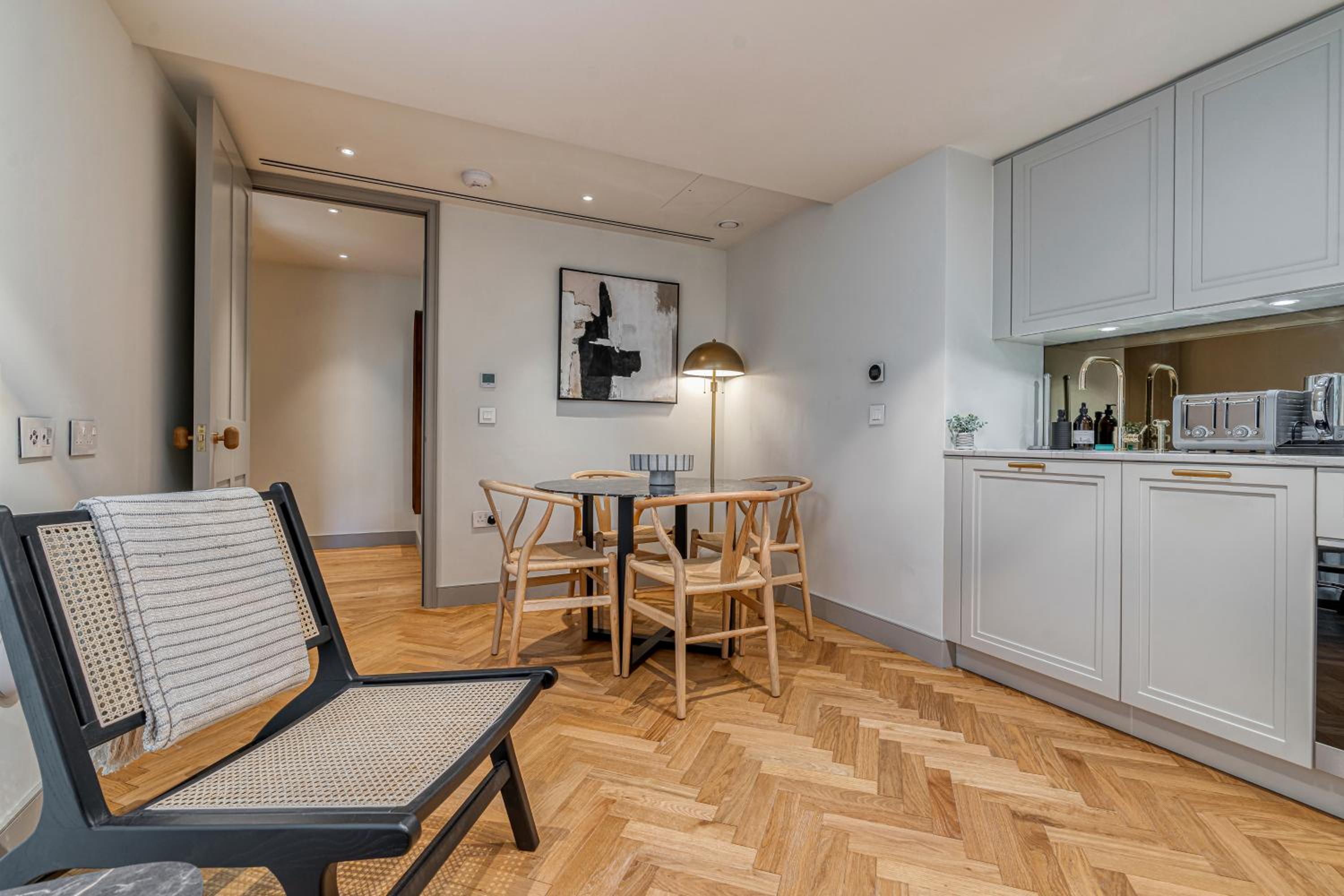 Luxury flats near Big Ben and London Eye