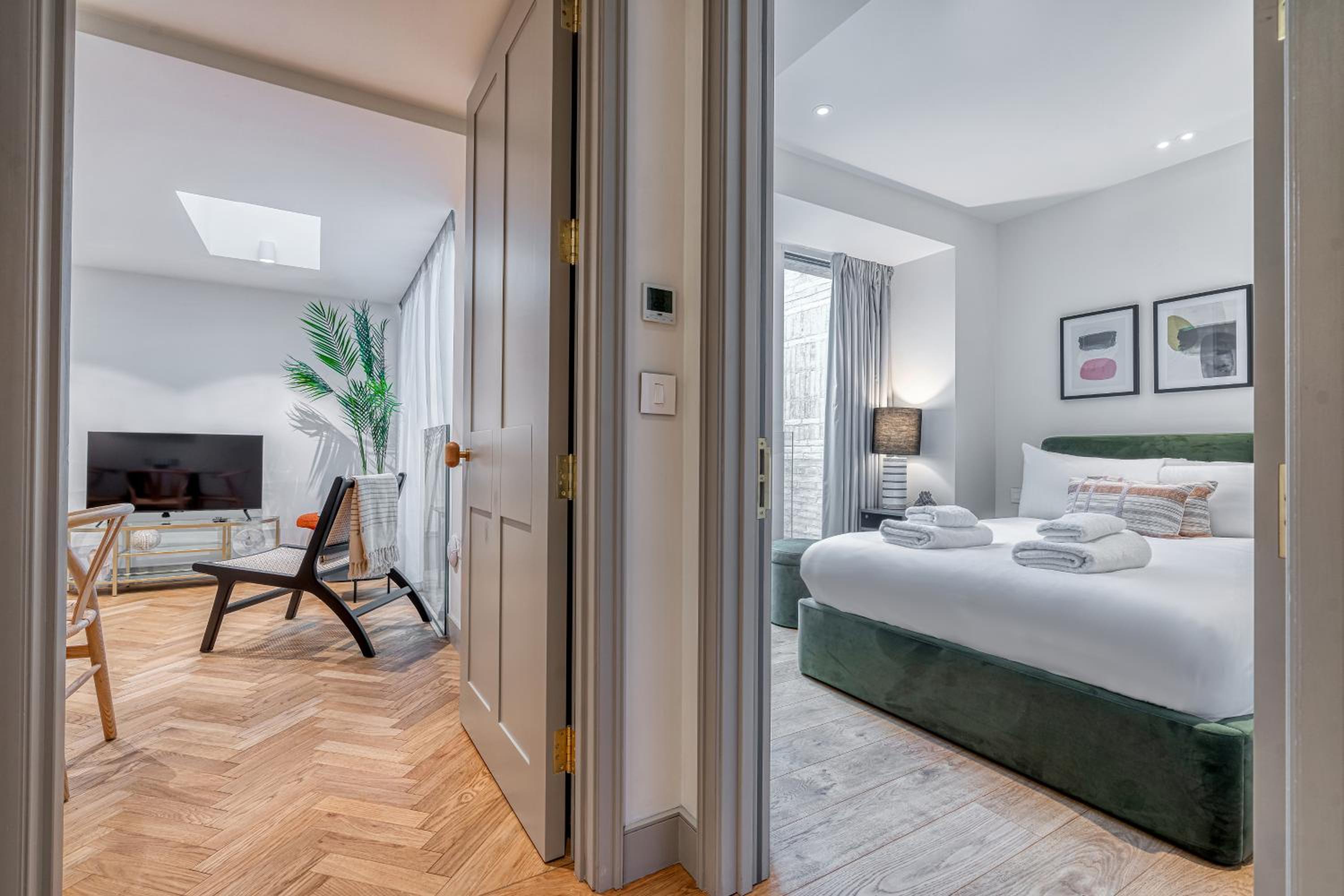 Luxury flats near Big Ben and London Eye