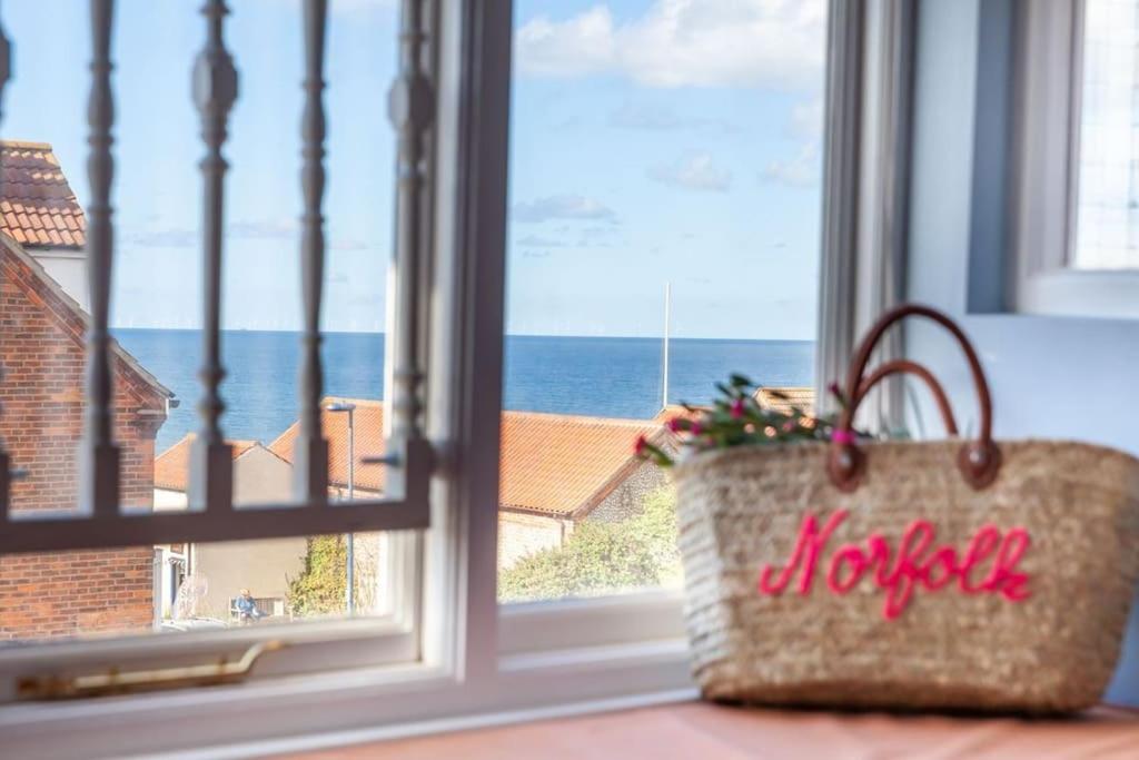 Small Seaview Villa - Norfolk Cottage Agency view 4