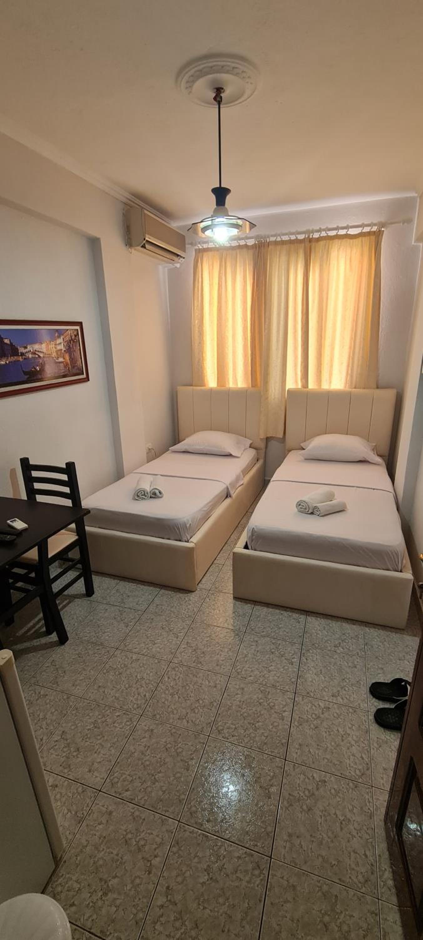 Economy room 1
