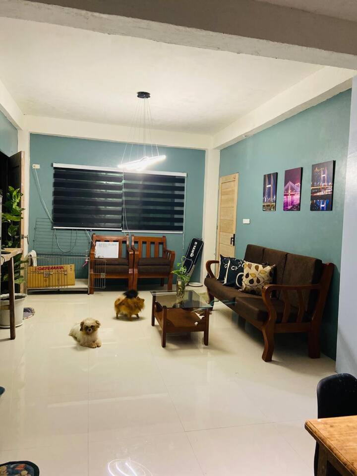 Jhong Apartment