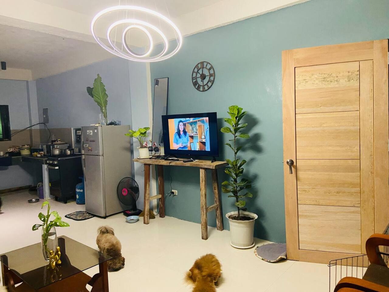 Jhong Apartment