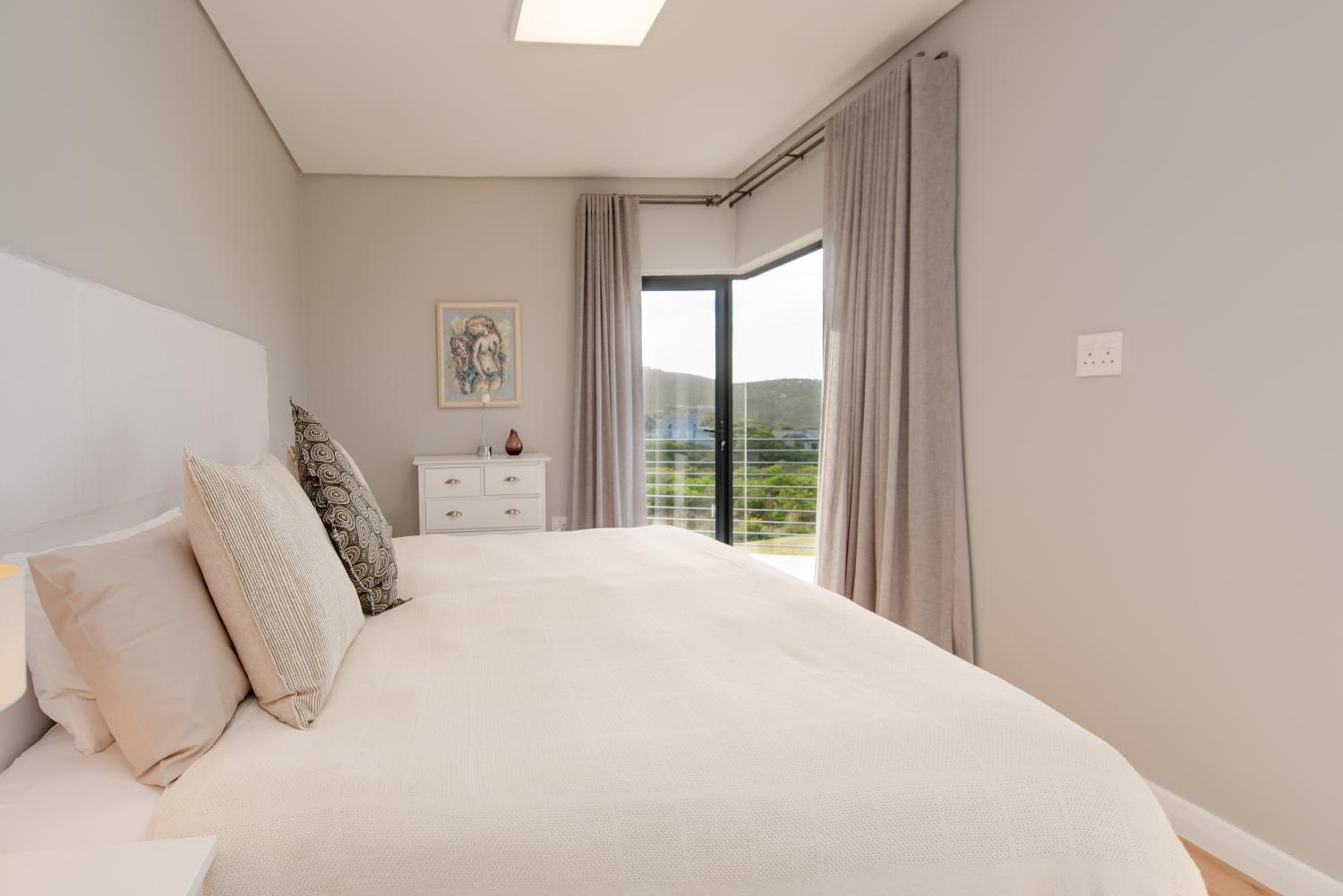 Golfers Nest. 4 Bedroom Villa. view 3