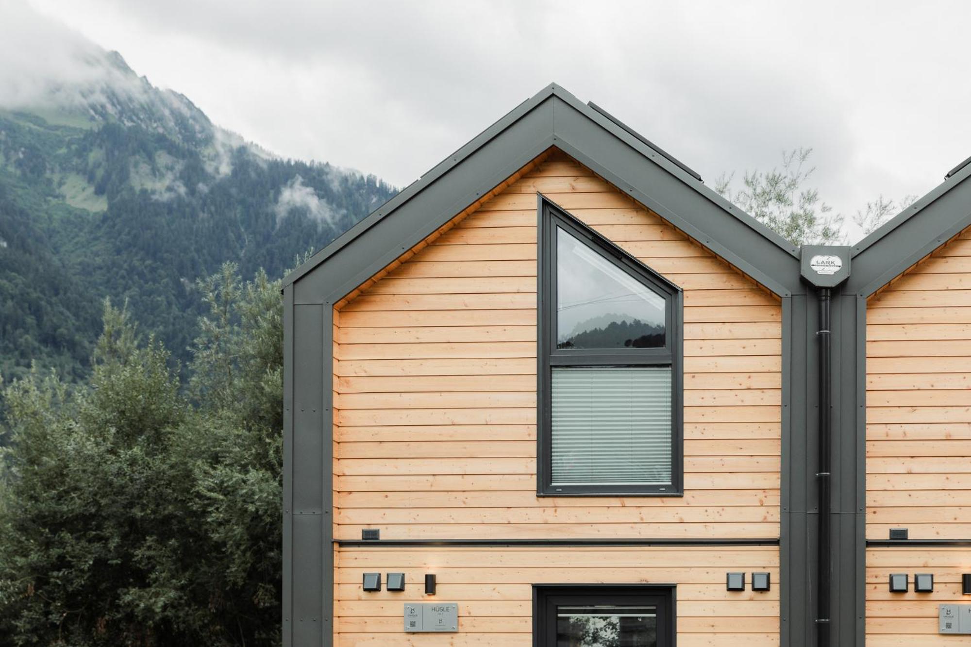 HŪSLE by UNIQUE PLACES - Stylische Tiny Houses in Vorarlberg