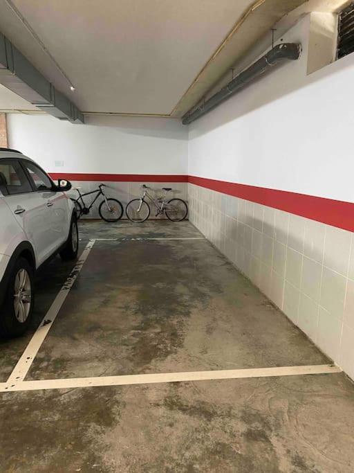 Excelente apartamento con garaje y piscina