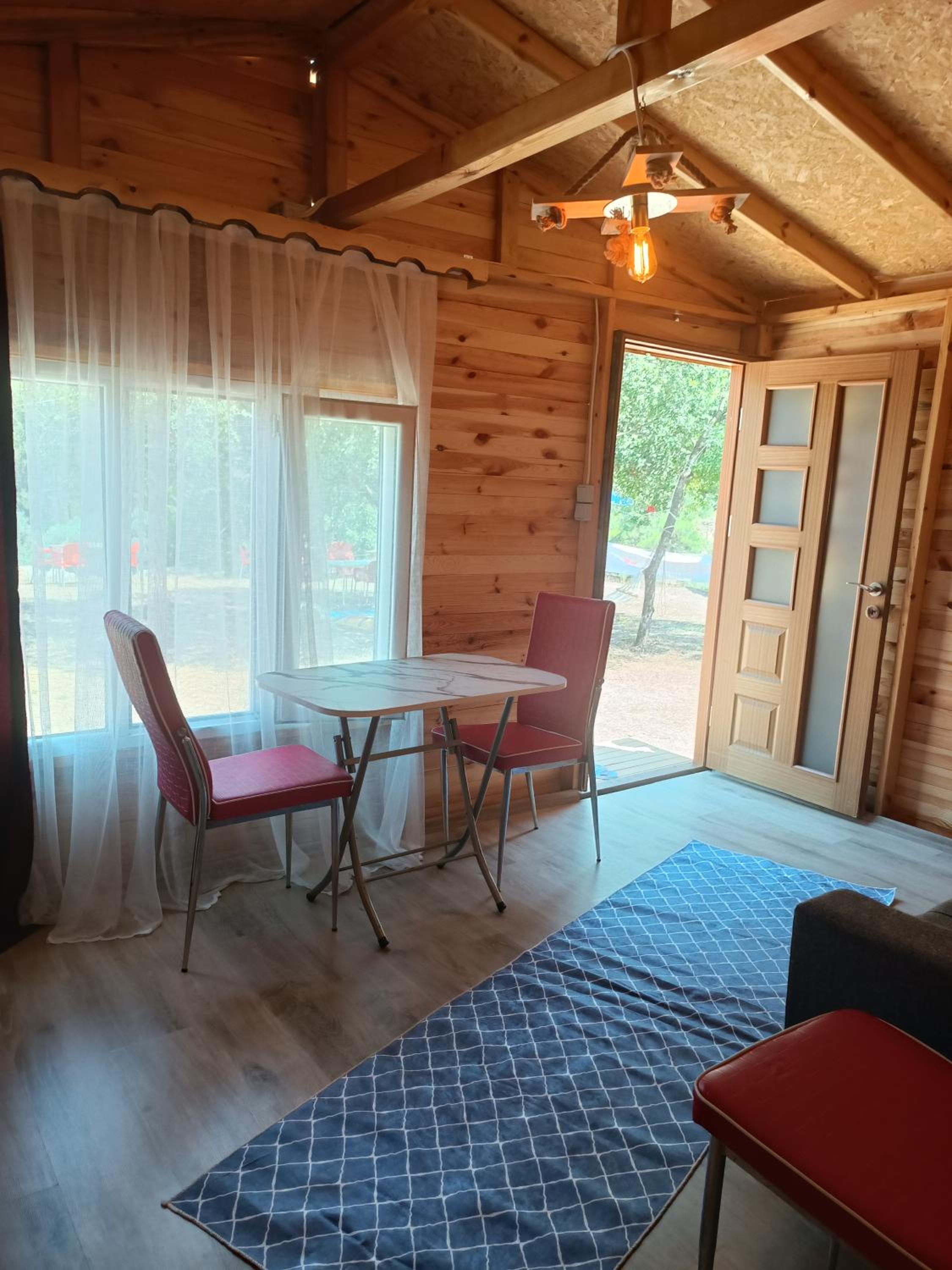 Eses Camping bungalov