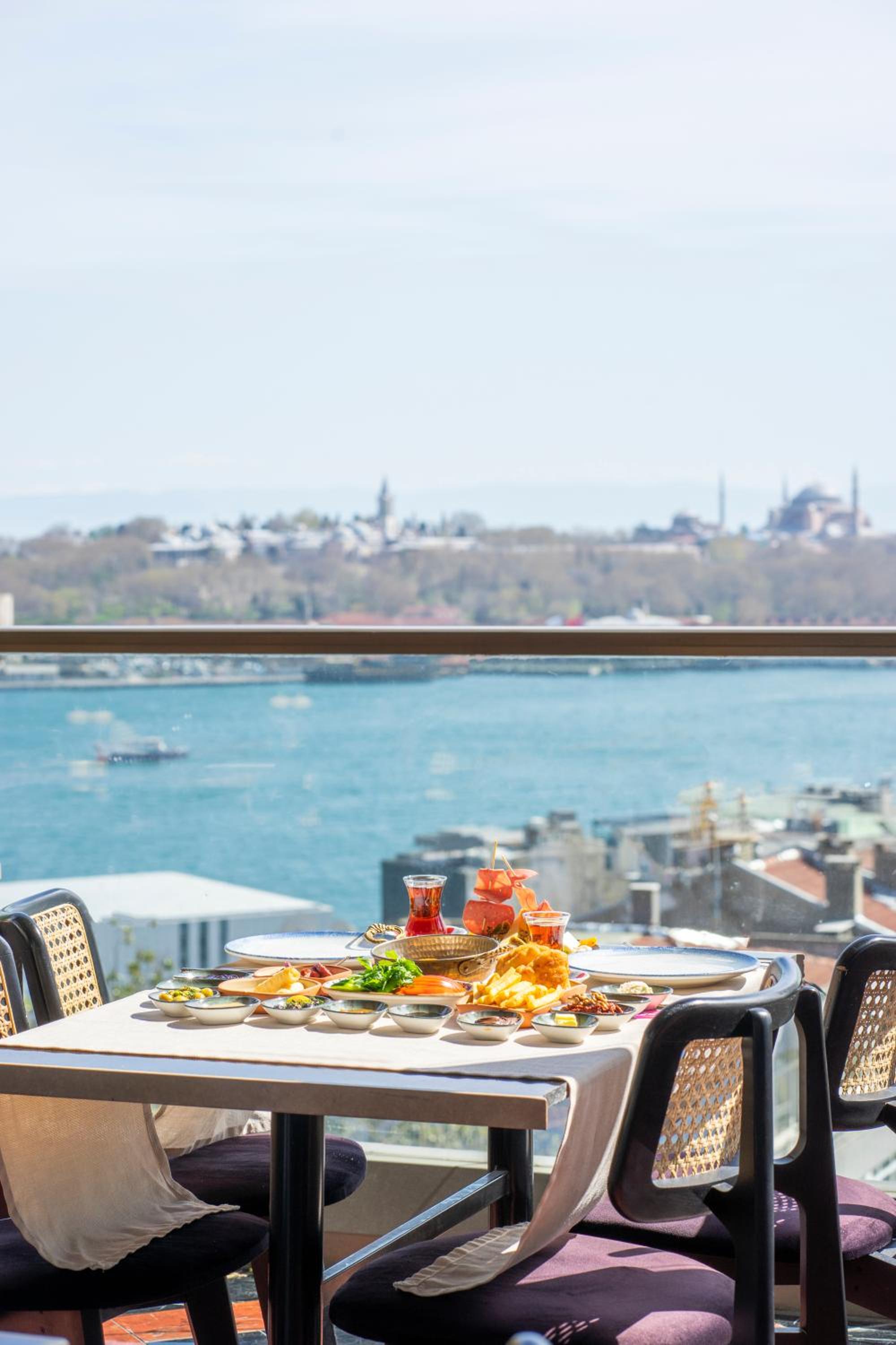 Fragments Otel - Image 24