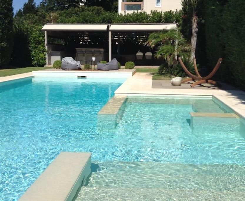 Luxury Floor Apartment with Private Pool view 3