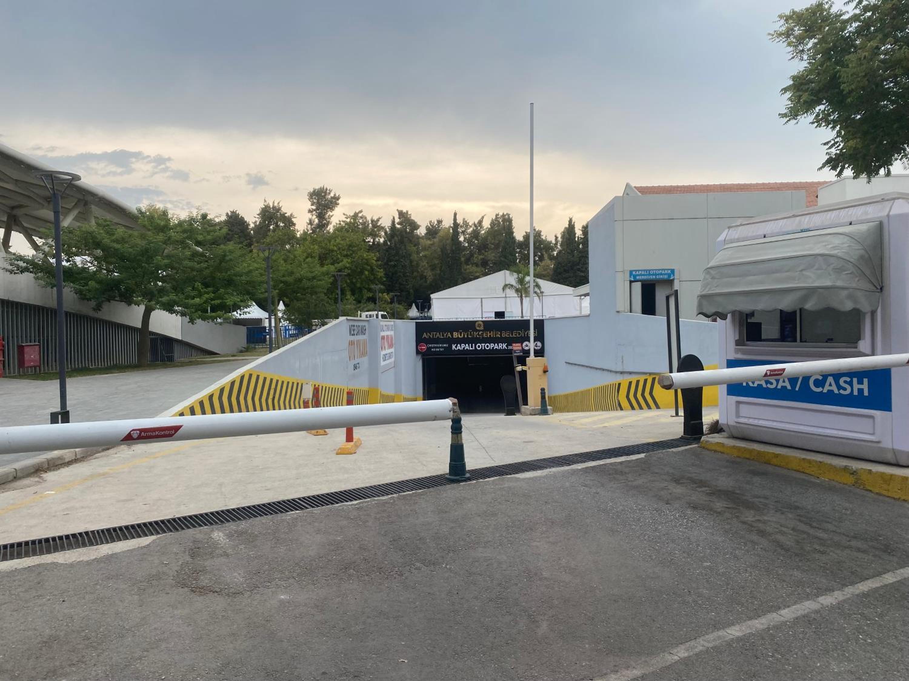 İn The Middle Otel - Image 64