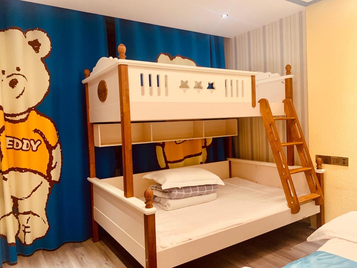 Mount Emei Teddy Bear Hotel玩具熊酒店