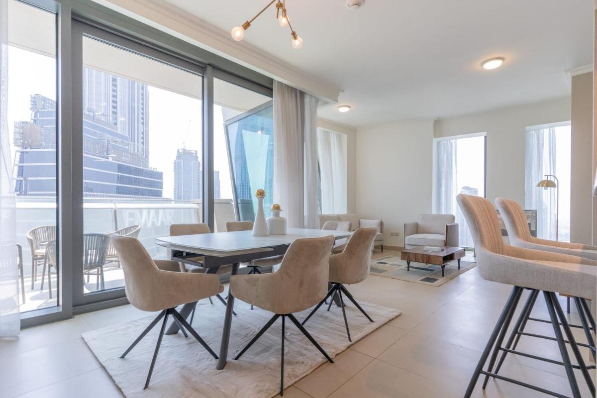 LUXFolio Retreats - Amazing Full Burj Khalifa View
