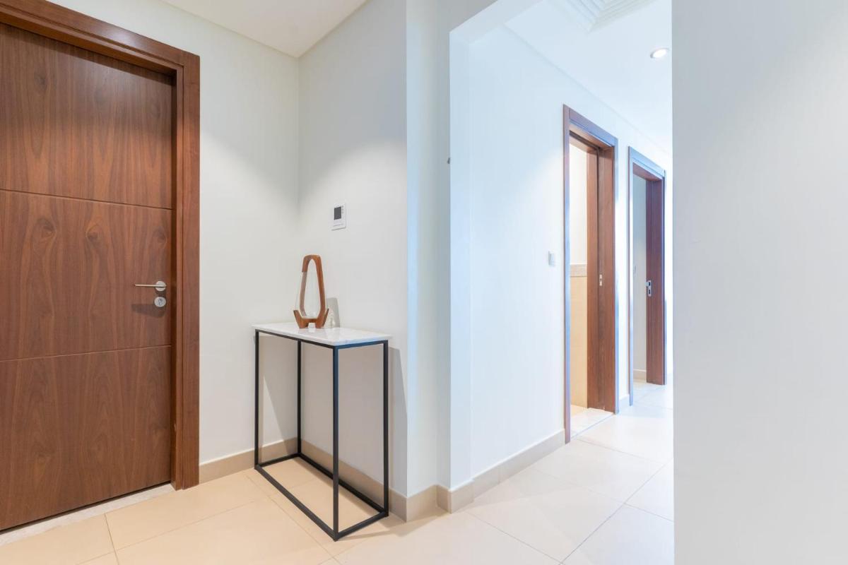 LUXFolio Retreats - Amazing Full Burj Khalifa View