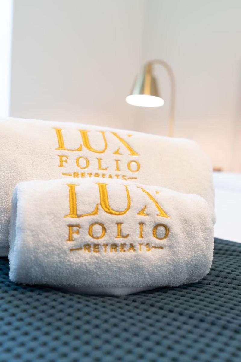 LUXFolio Retreats - Amazing Full Burj Khalifa View