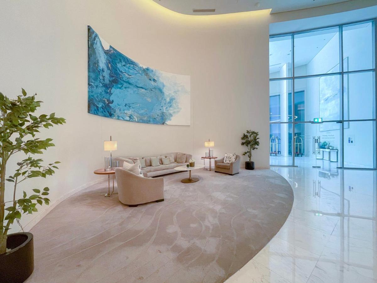 LUXFolio Retreats - Amazing Full Burj Khalifa View