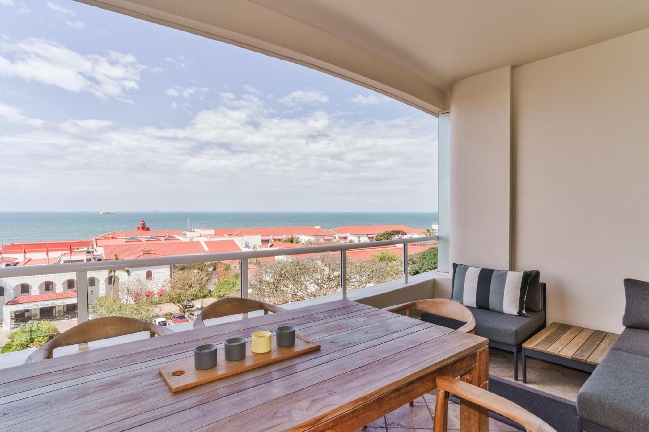 204 Oyster Rock - by Stay in Umhlanga
