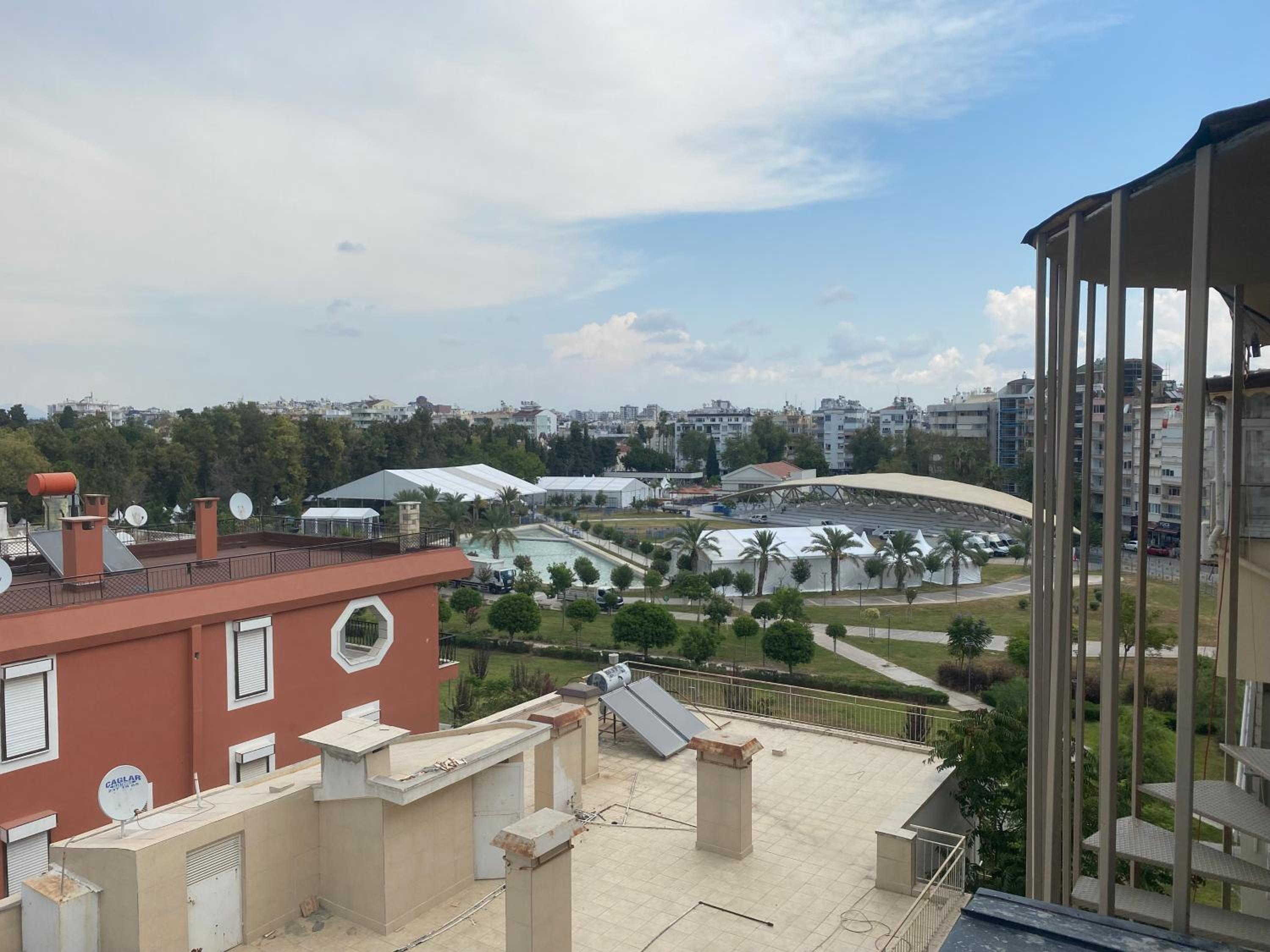 İn The Middle Otel - Image 93