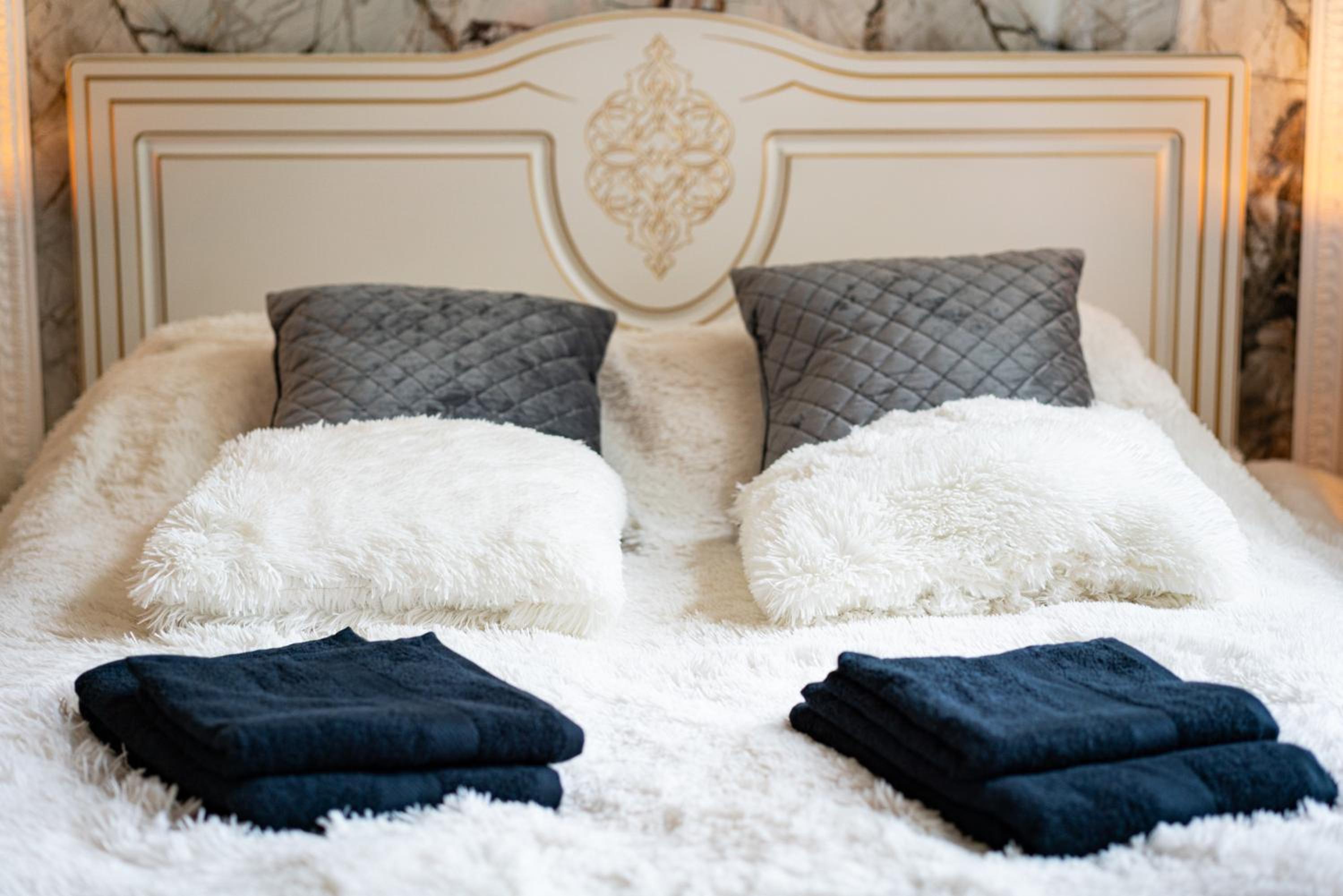 Emperors Elegance Suite