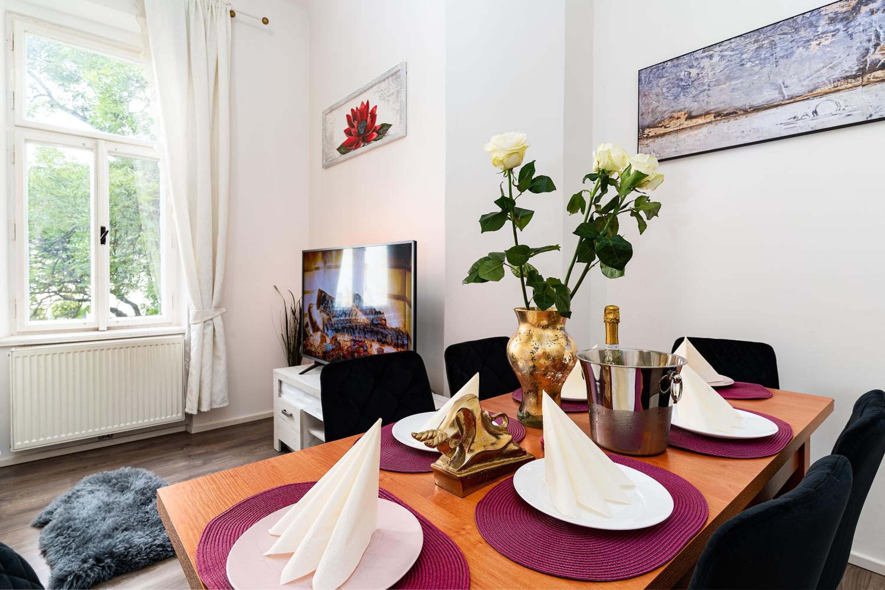 Emperors Elegance Suite