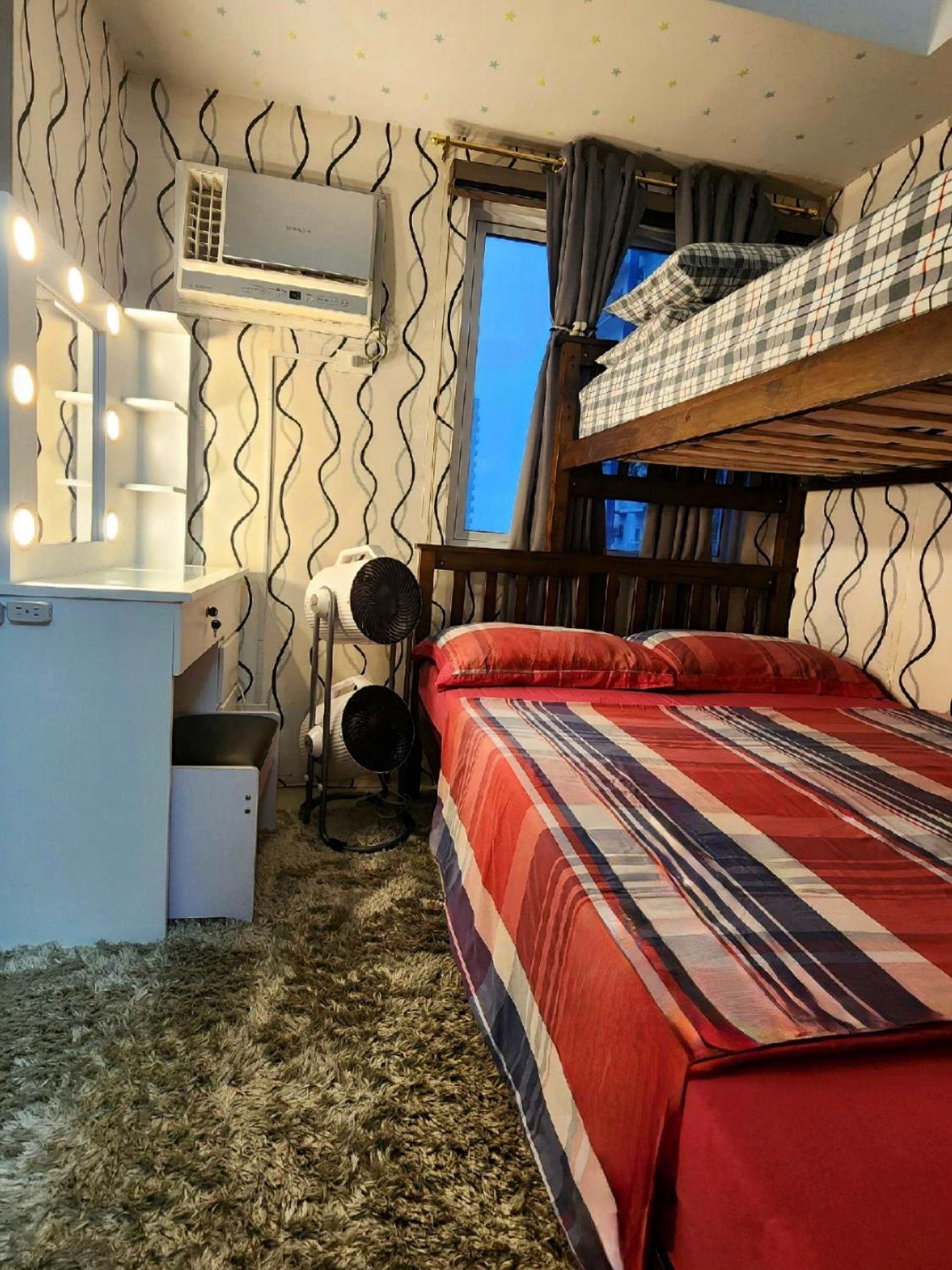 High-Tech Studio at Grass Residences -2 persons only, Quezon City view 3