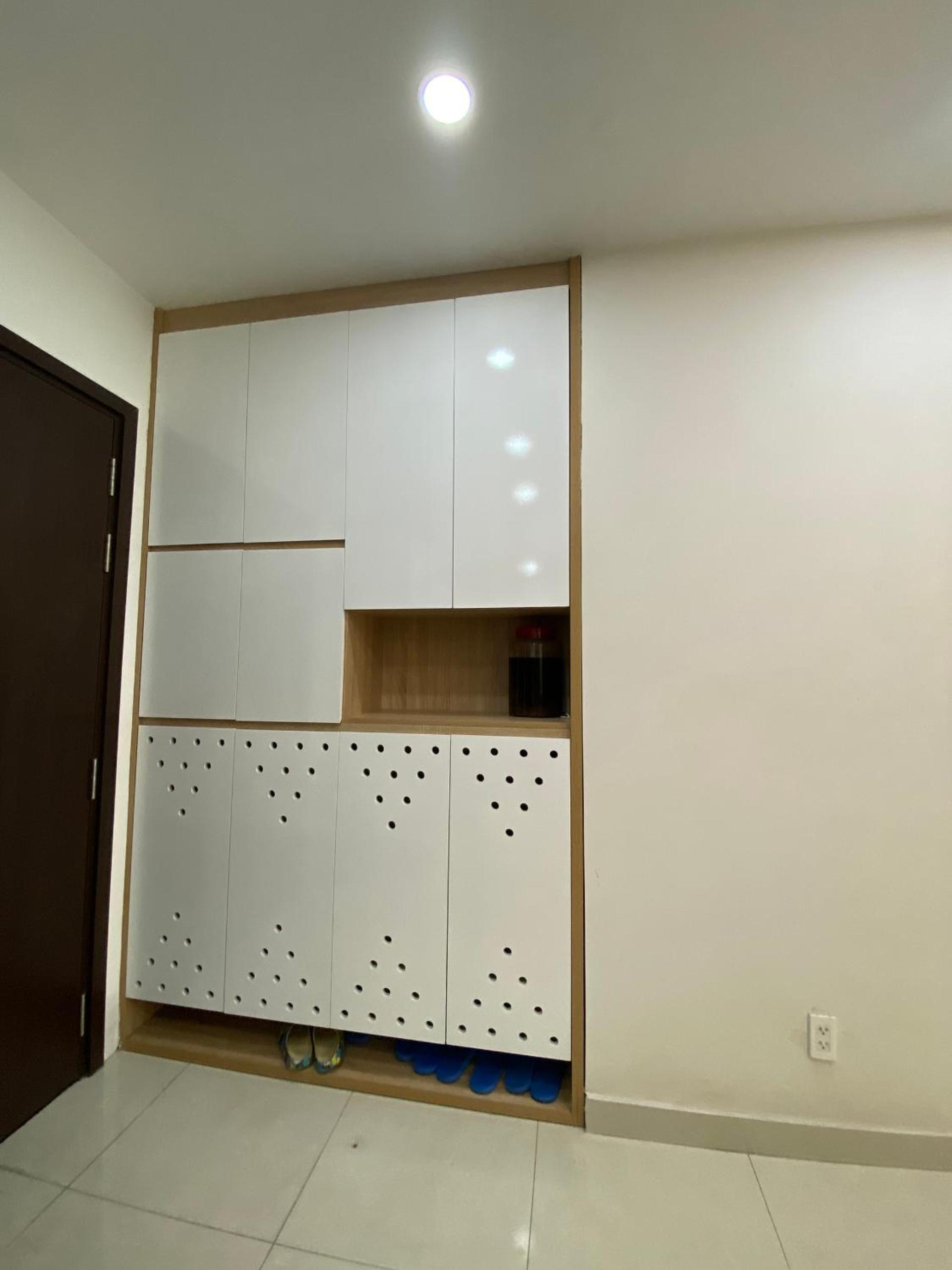 Căn hộ 2 phòng ngủ gần sân bay TSN