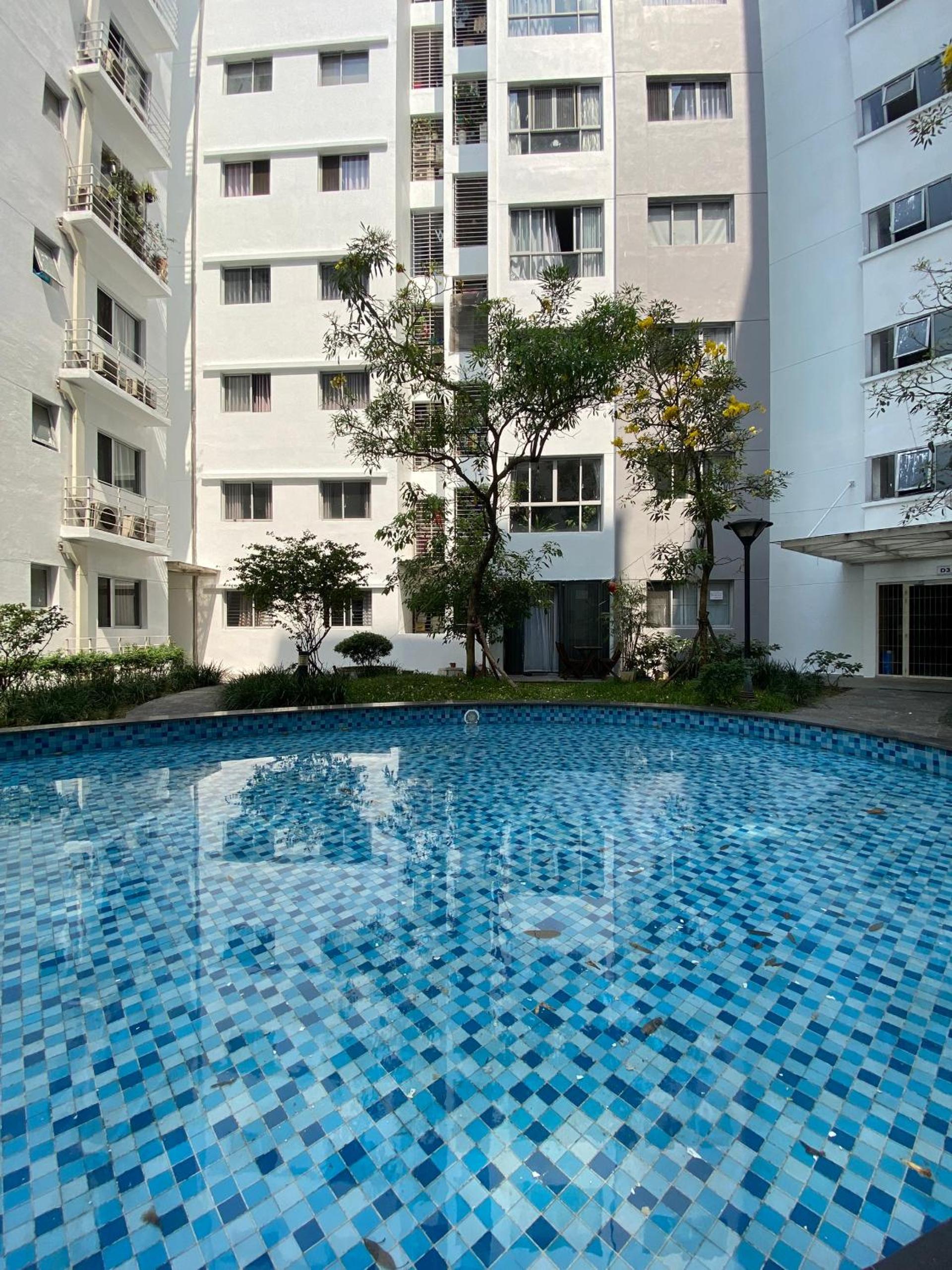 Căn hộ 2 phòng ngủ gần sân bay TSN