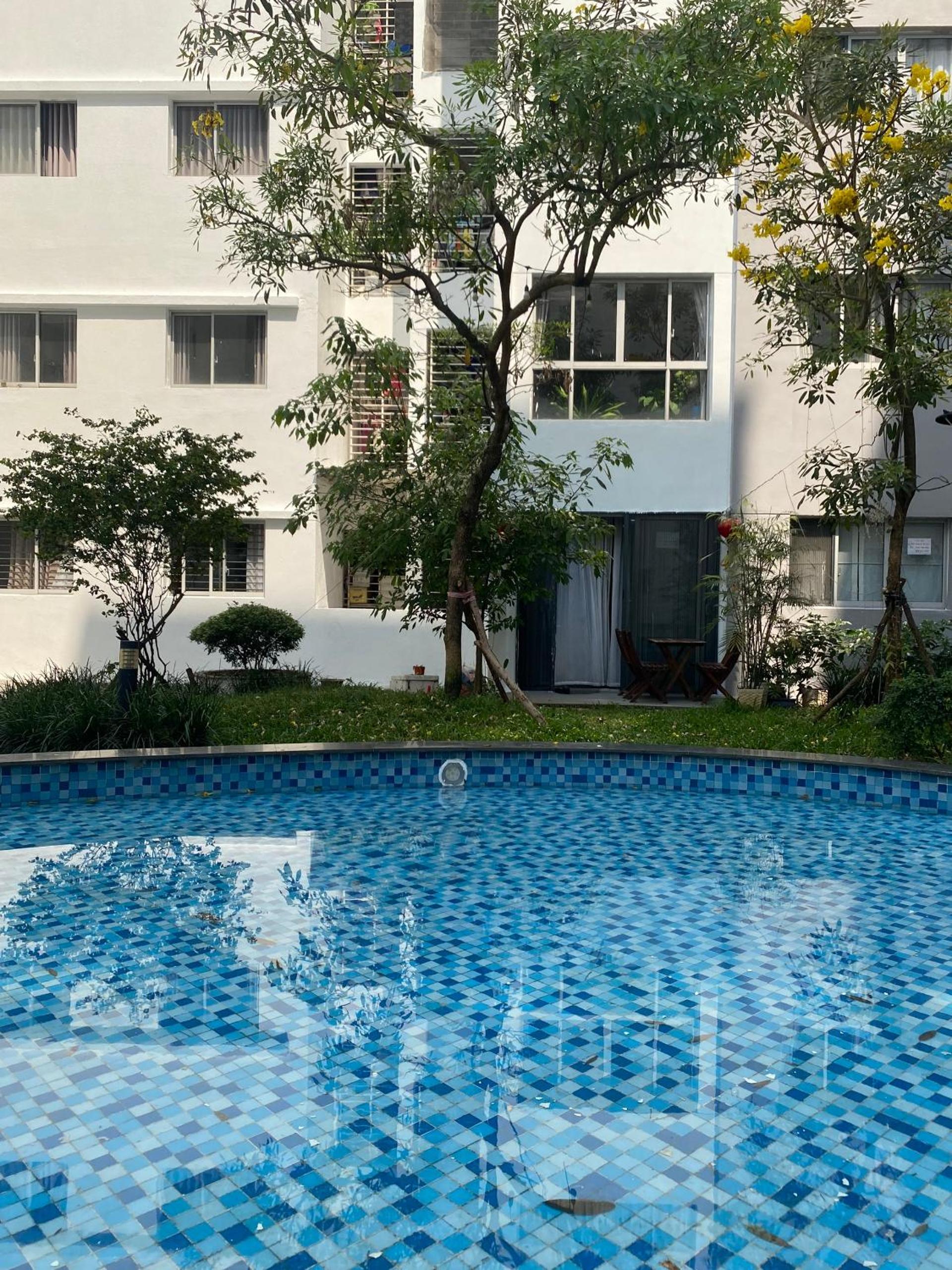 Căn hộ 2 phòng ngủ gần sân bay TSN