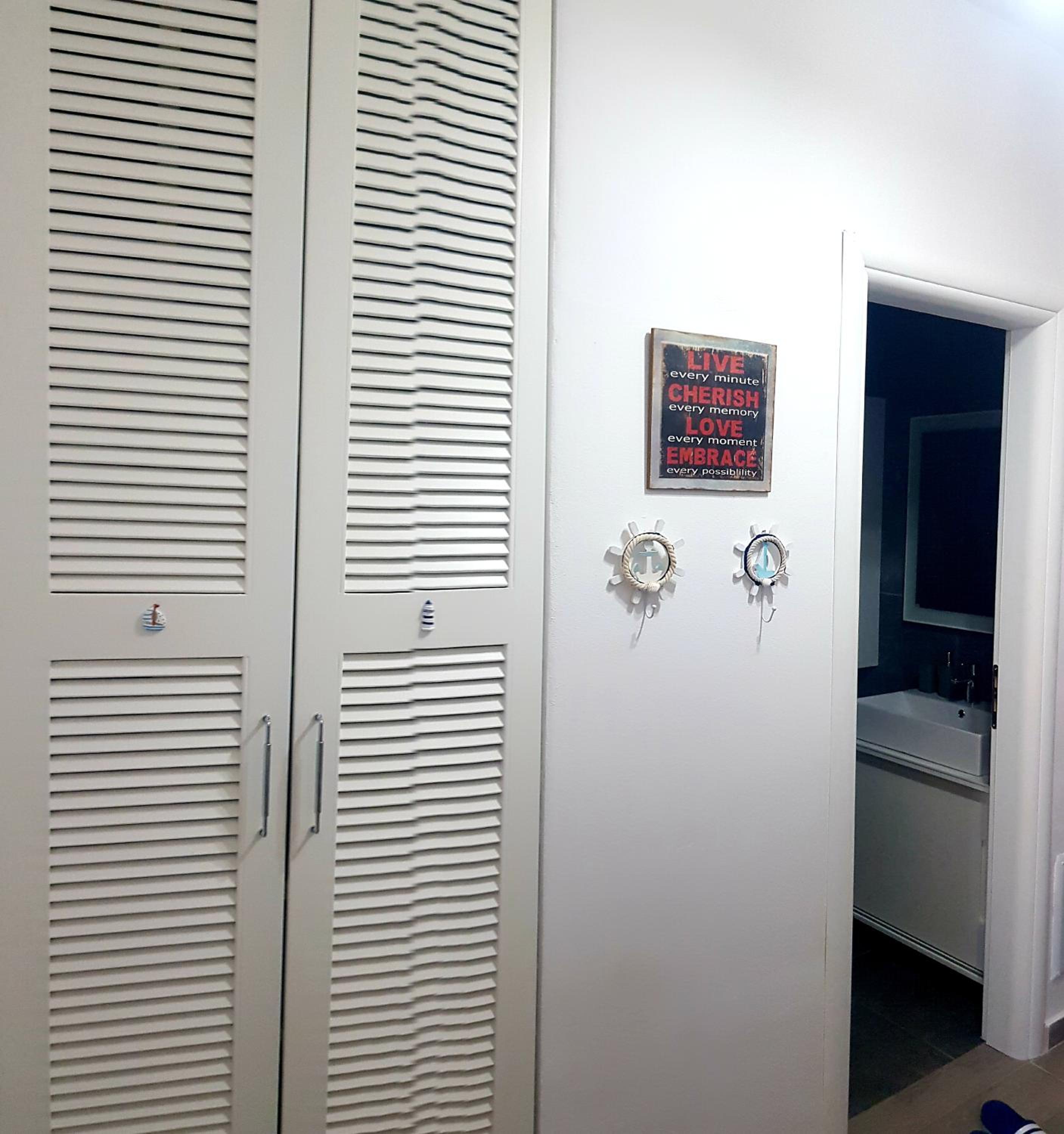 Bindi Apartment