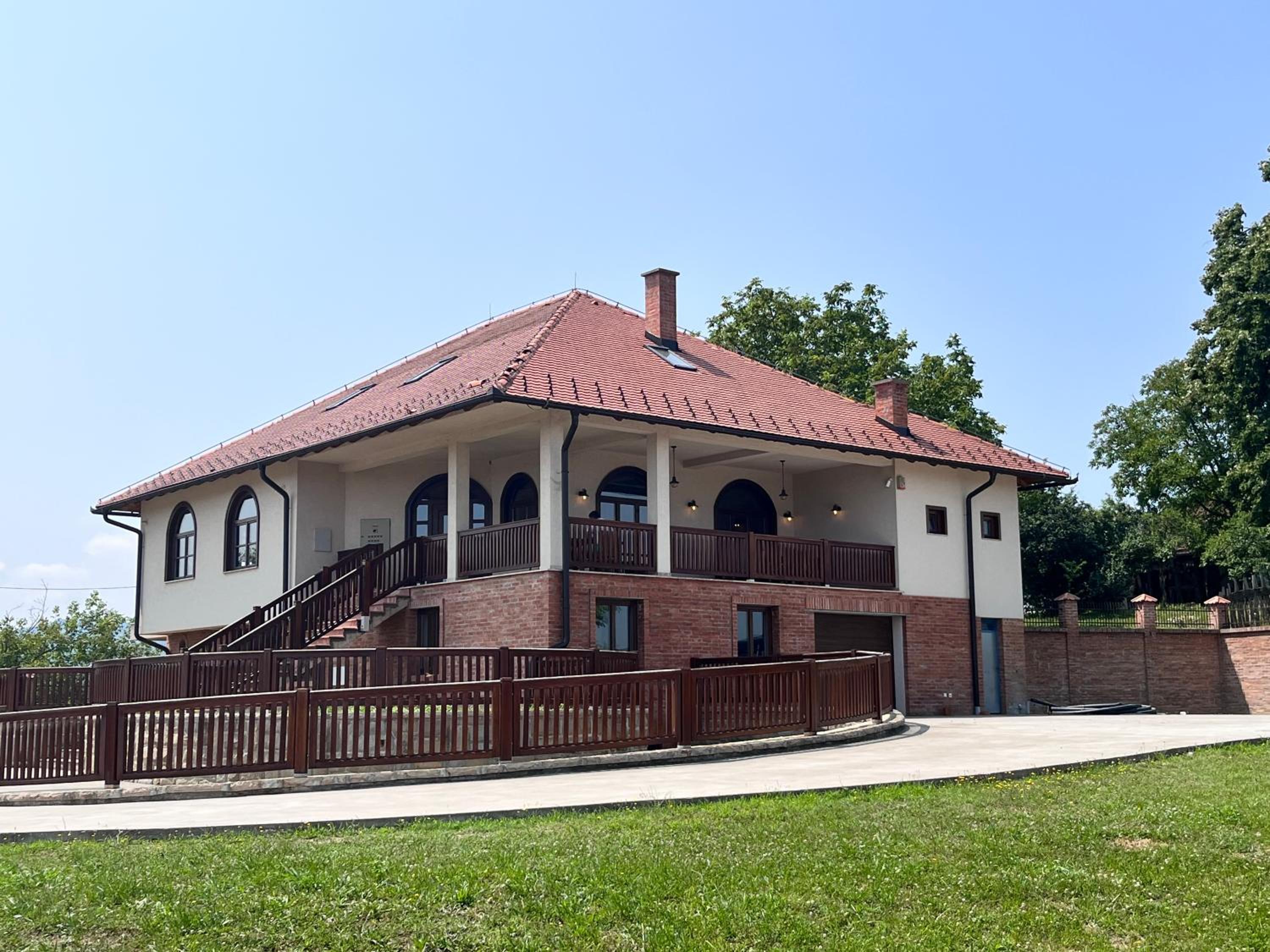 Apartmani Vinarije IN