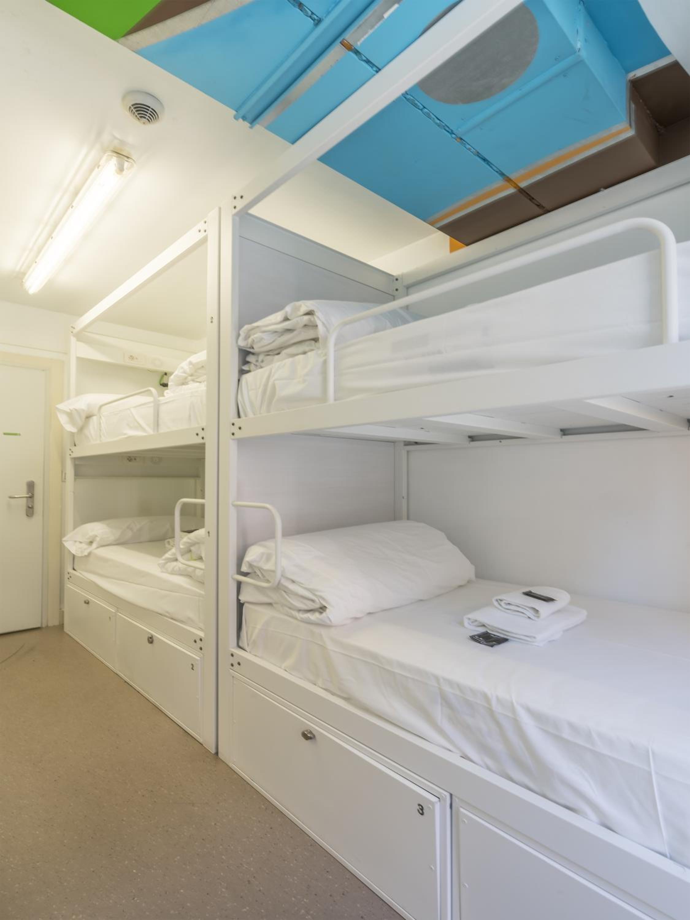 Ganbara Hostel - Self Check In