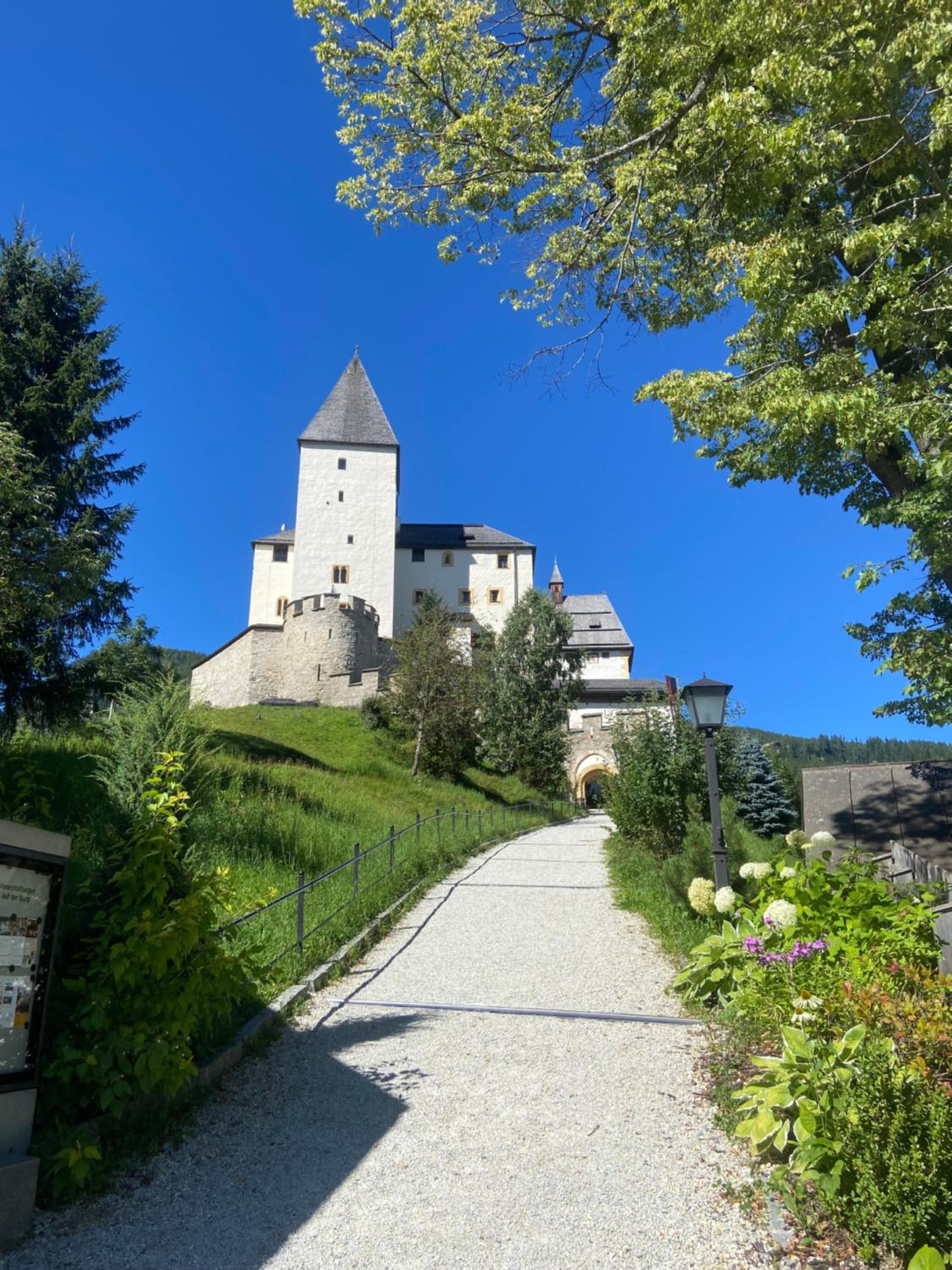 Lena´s Burgblick