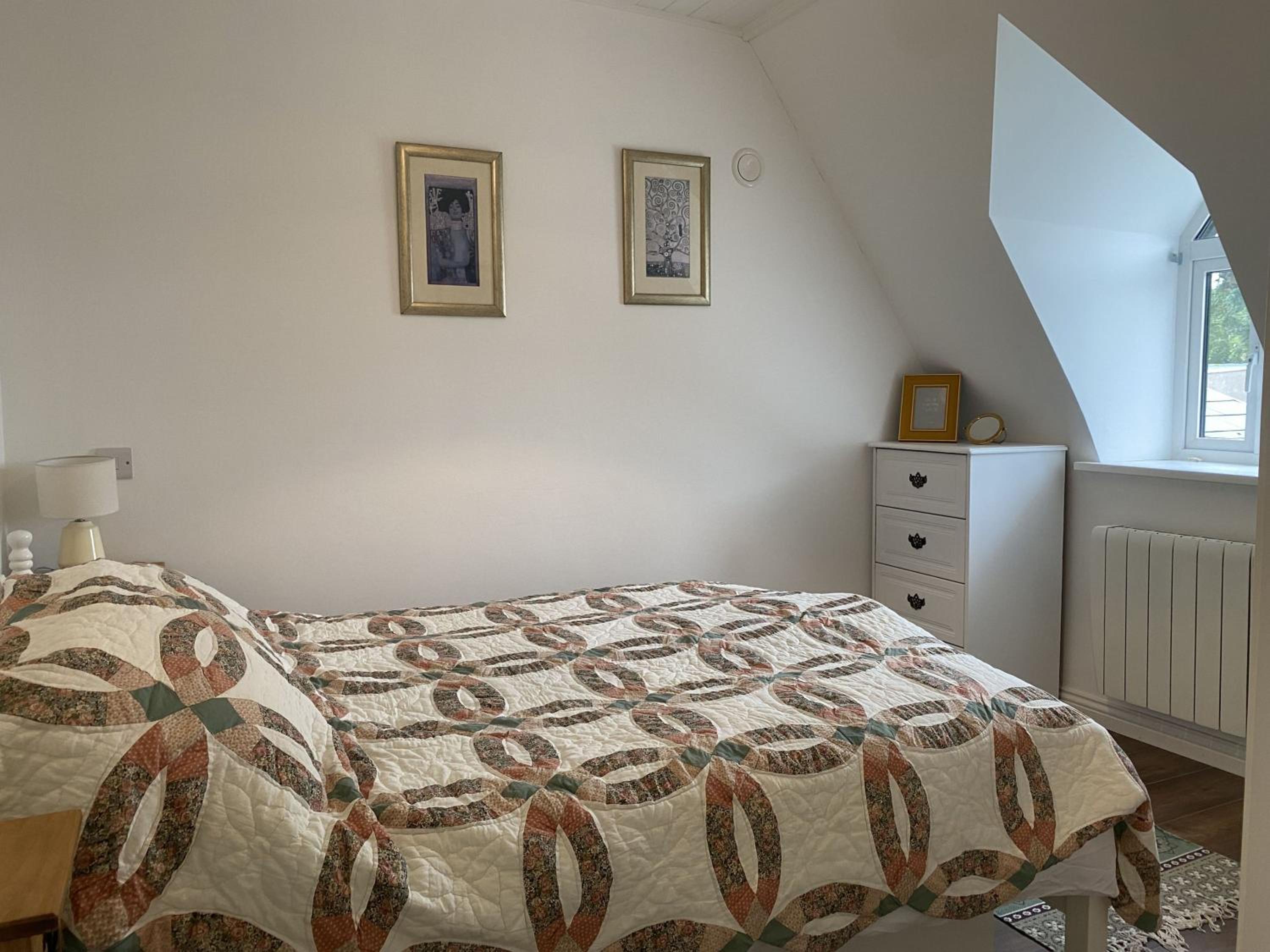 Apartment 454 - Roundstone view 2
