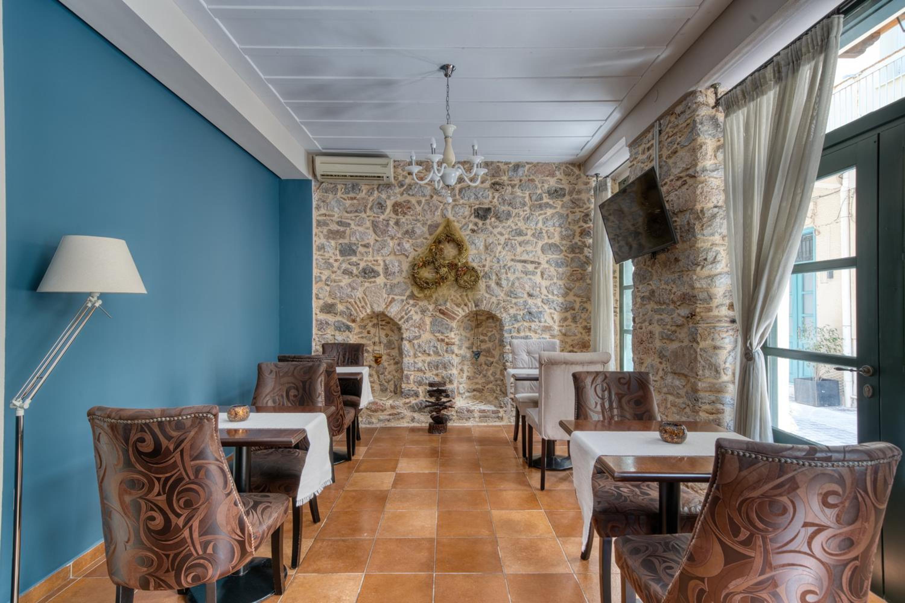 Isioni Pension